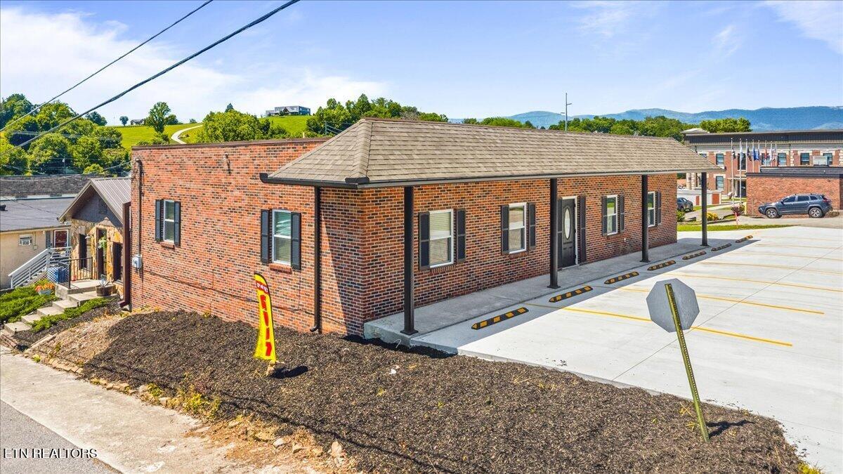 105 Church Jacksboro TN 37757
