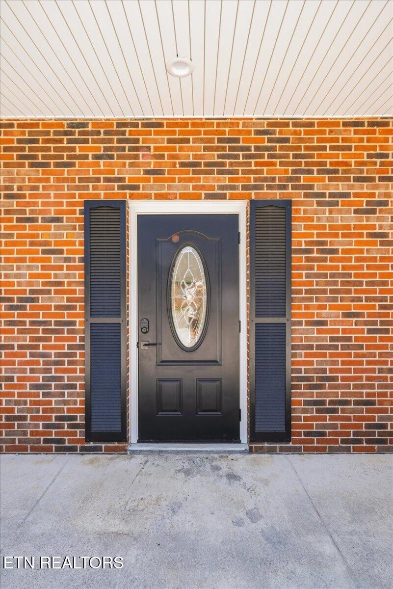 105 Church Jacksboro TN 37757