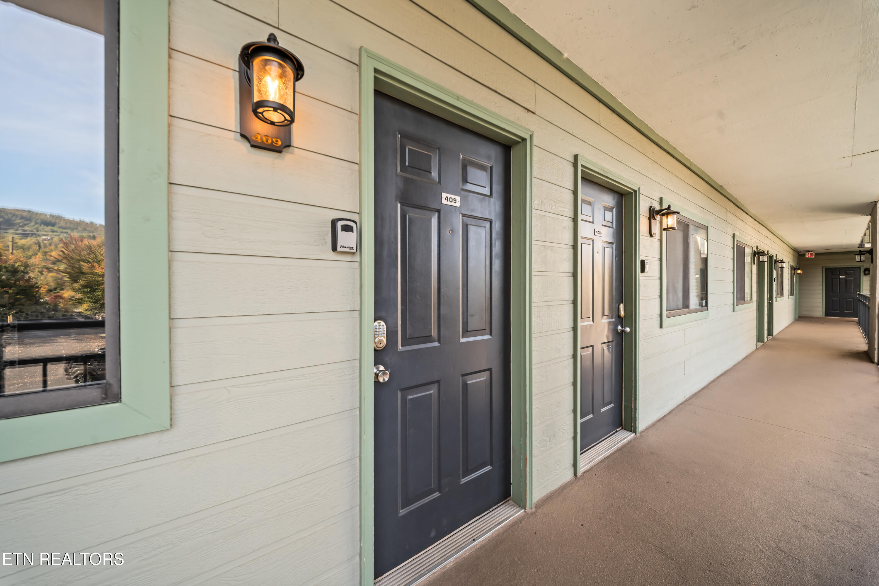 354 E Holly Ridge Road Gatlinburg TN 37738
