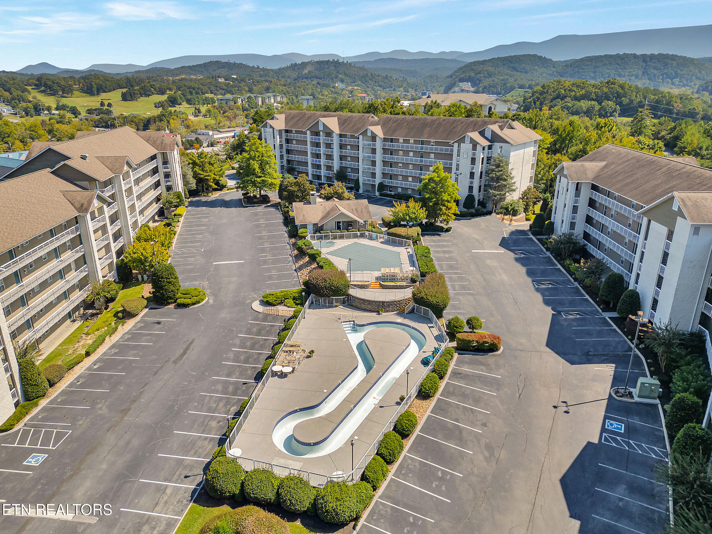 205 Ogle Drive Pigeon Forge TN 37863