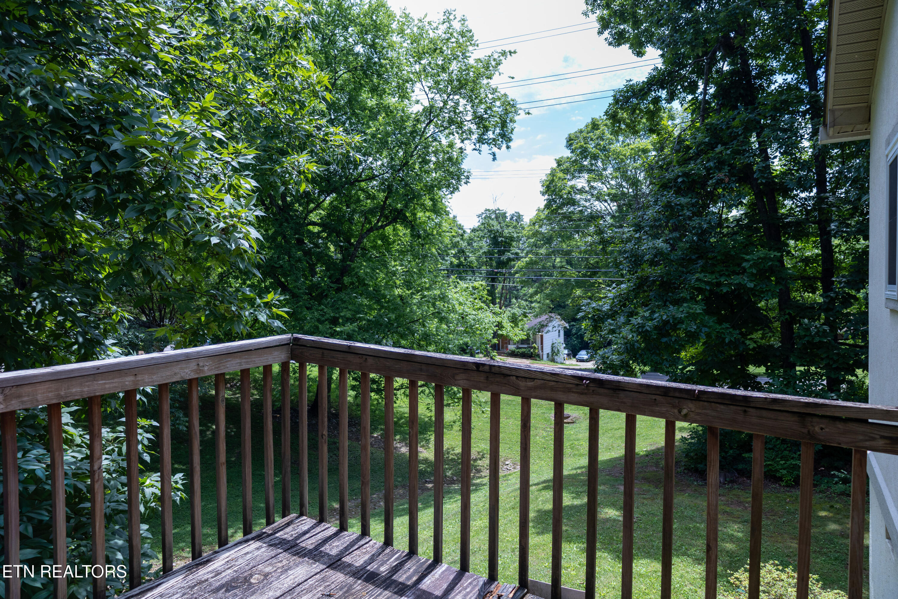 1728 Stone Hedge Drive Knoxville TN 37909