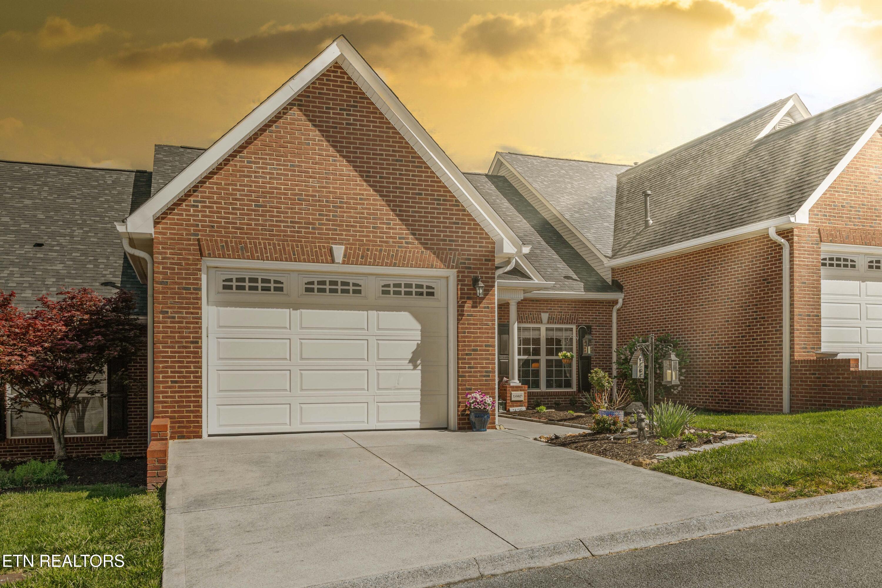 1669 Wisteria View Way Knoxville TN 37914