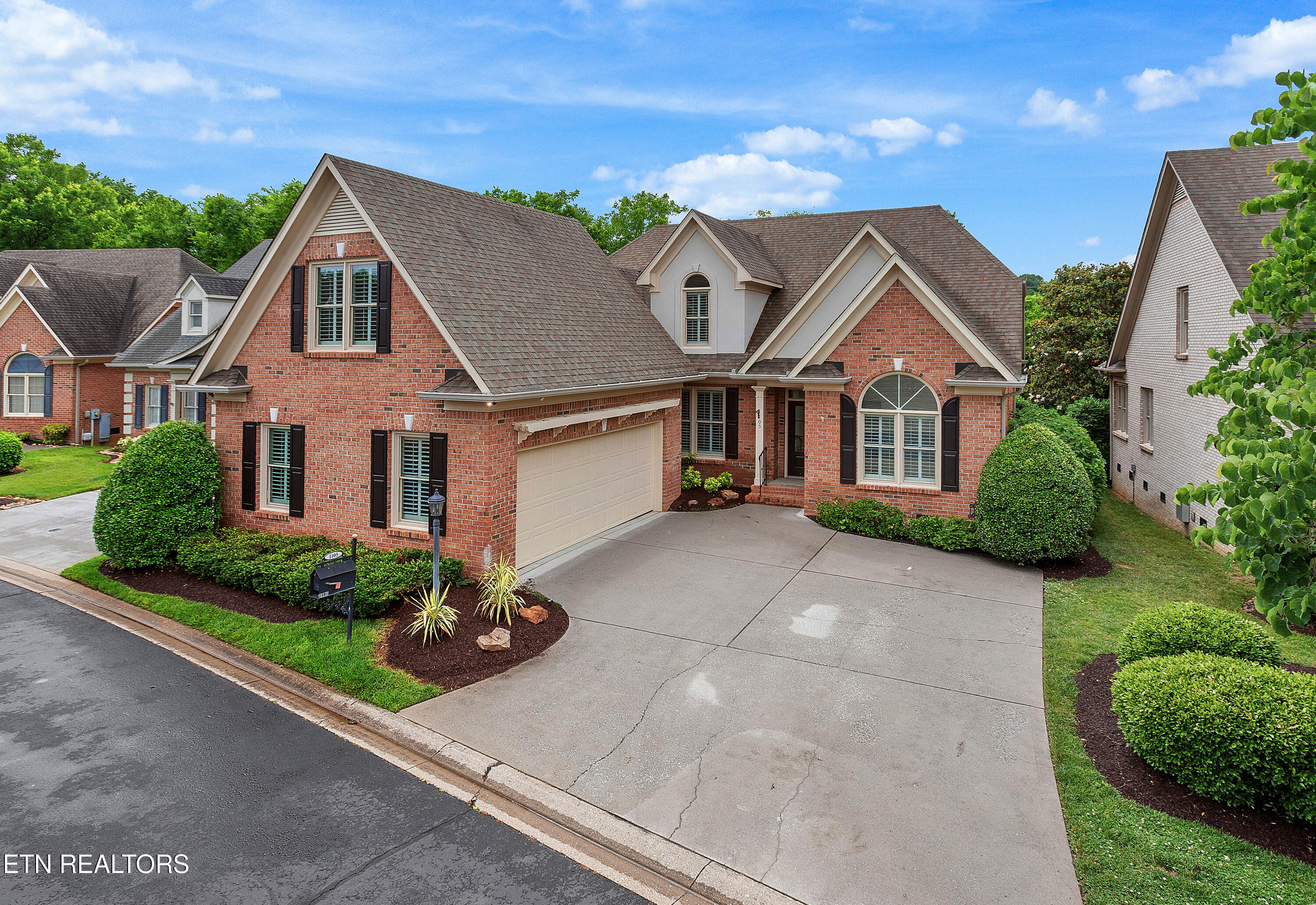 1105 Highgrove Garden Way Knoxville TN 37922