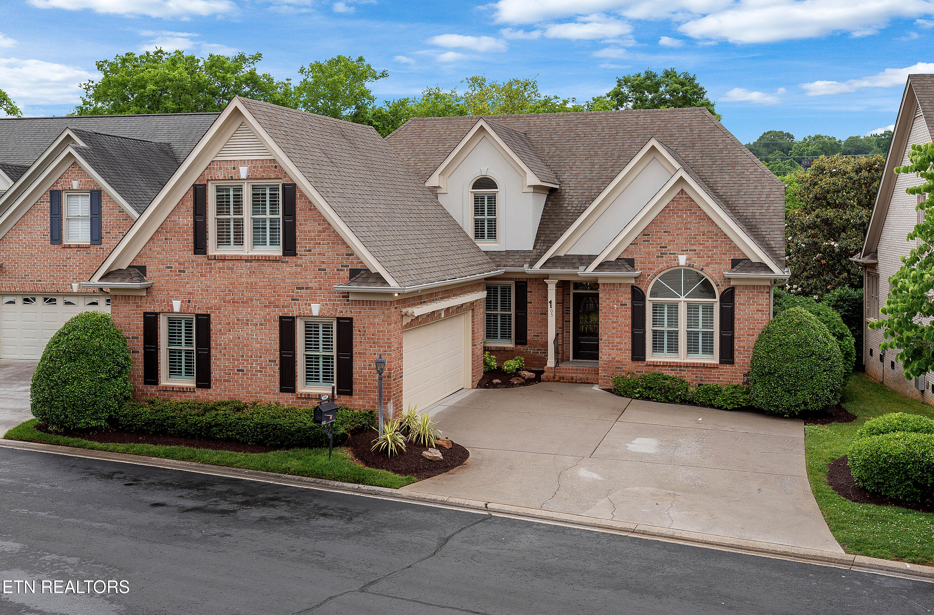 1105 Highgrove Garden Way Knoxville TN 37922