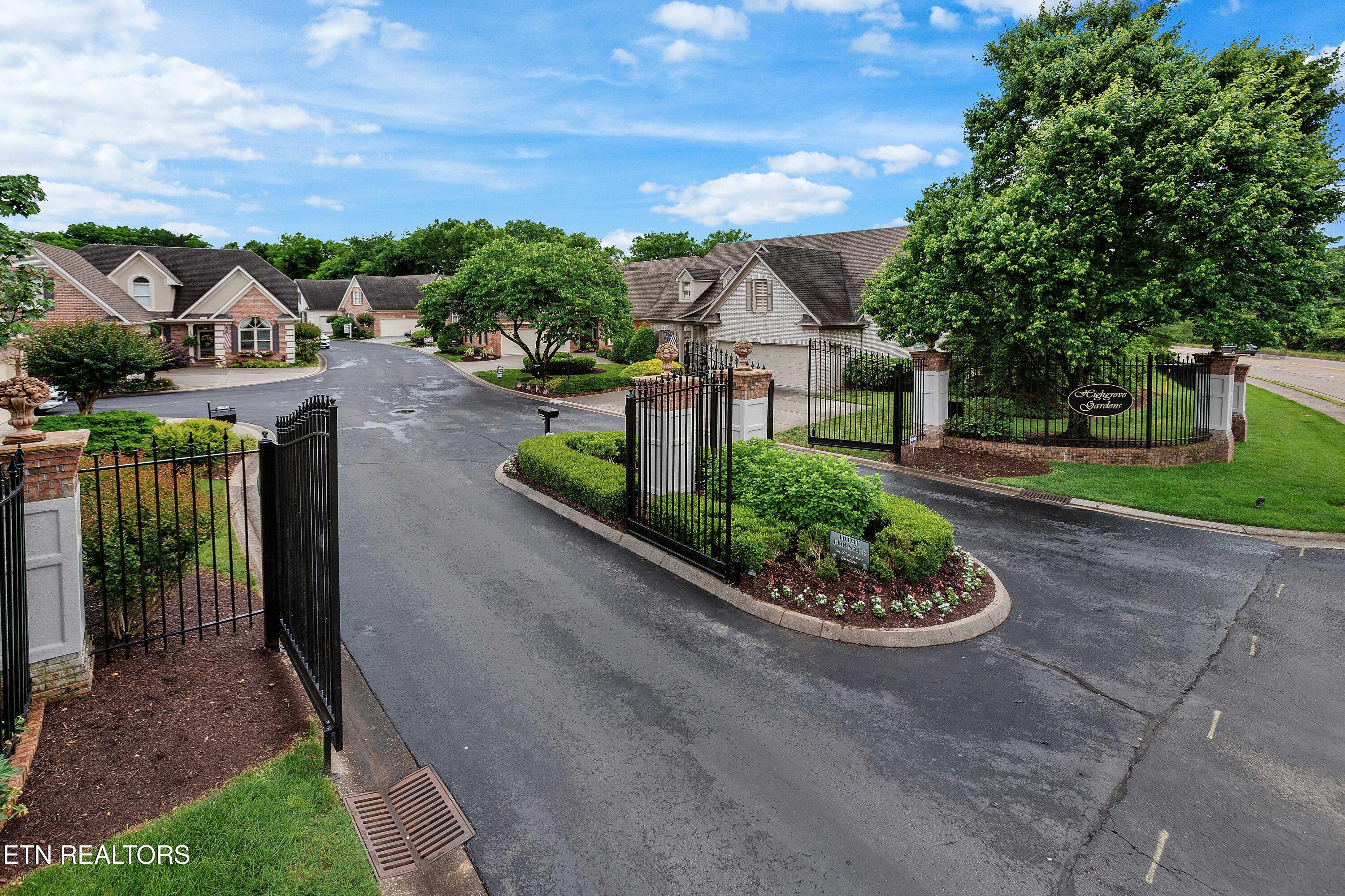 1105 Highgrove Garden Way Knoxville TN 37922
