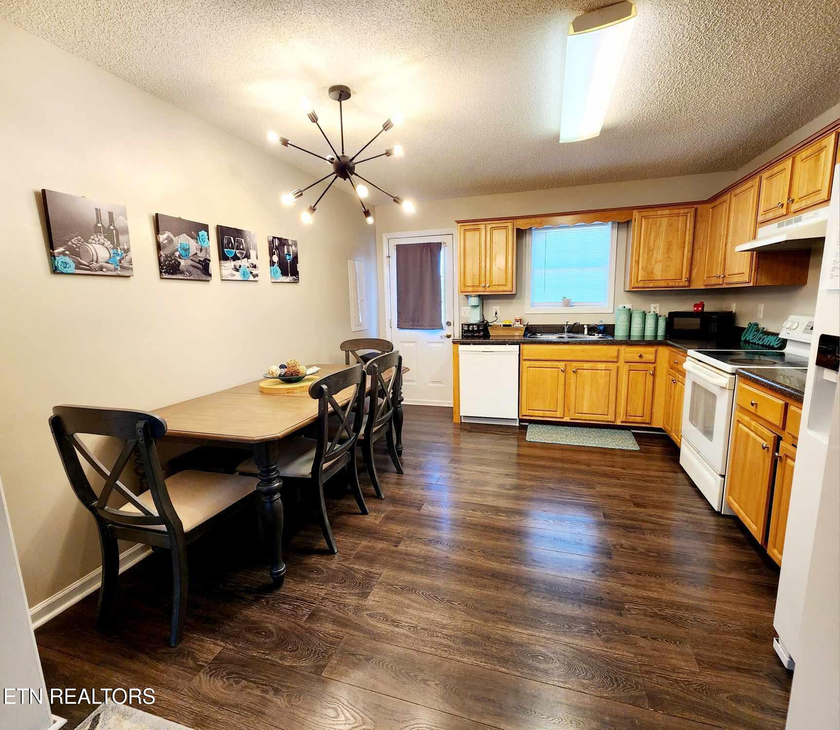 2904 Boyds Creek Highway Sevierville TN 37876