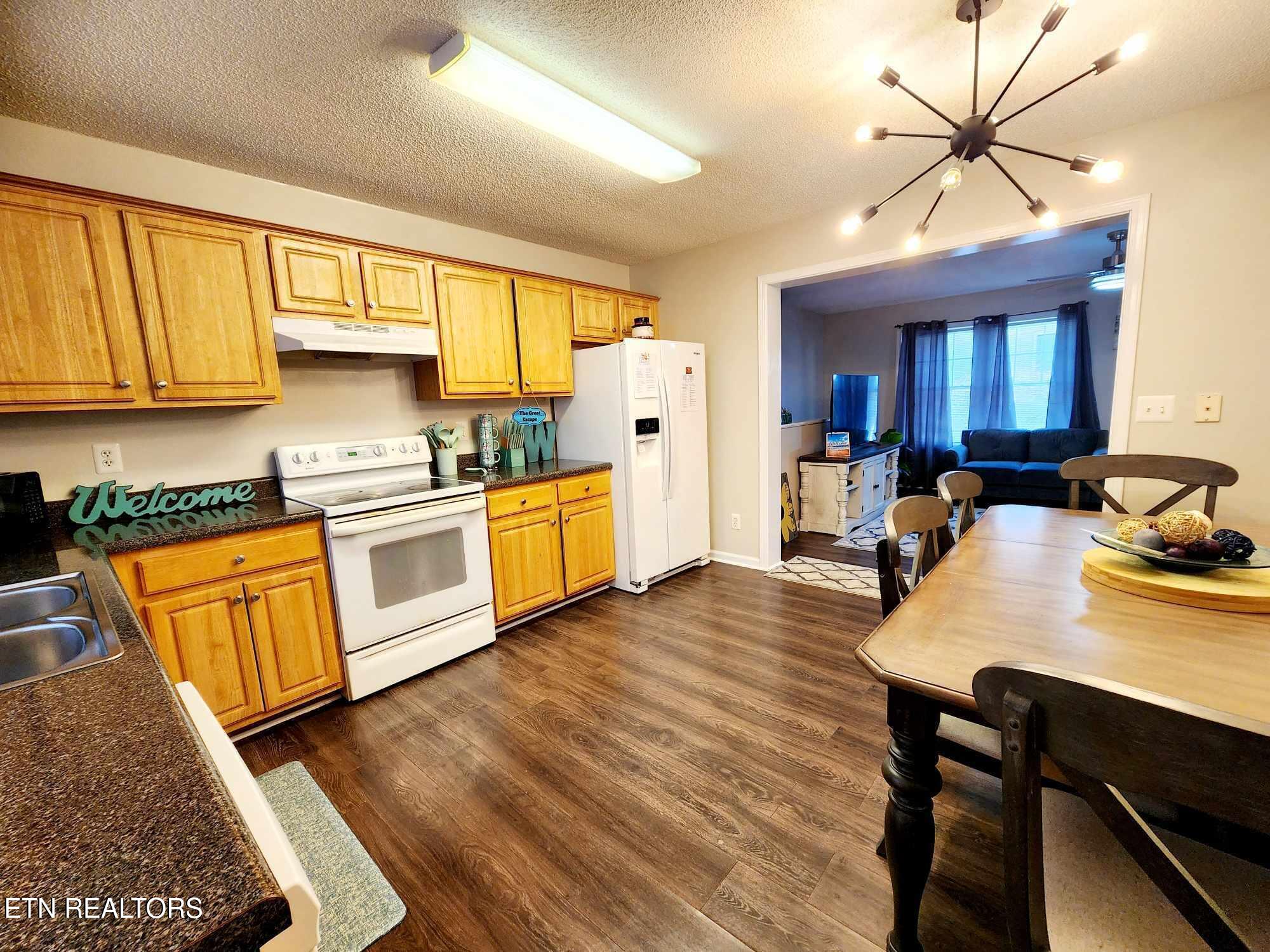 2904 Boyds Creek Highway Sevierville TN 37876