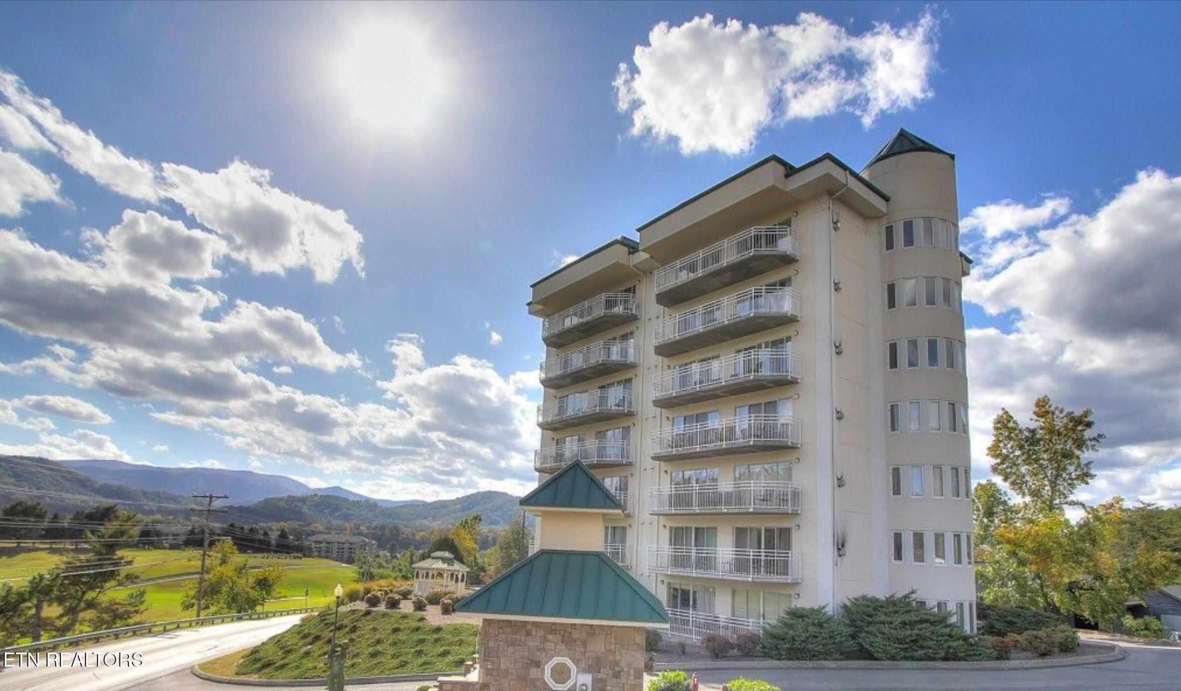 503 Dollywood Lane Pigeon Forge TN 37863