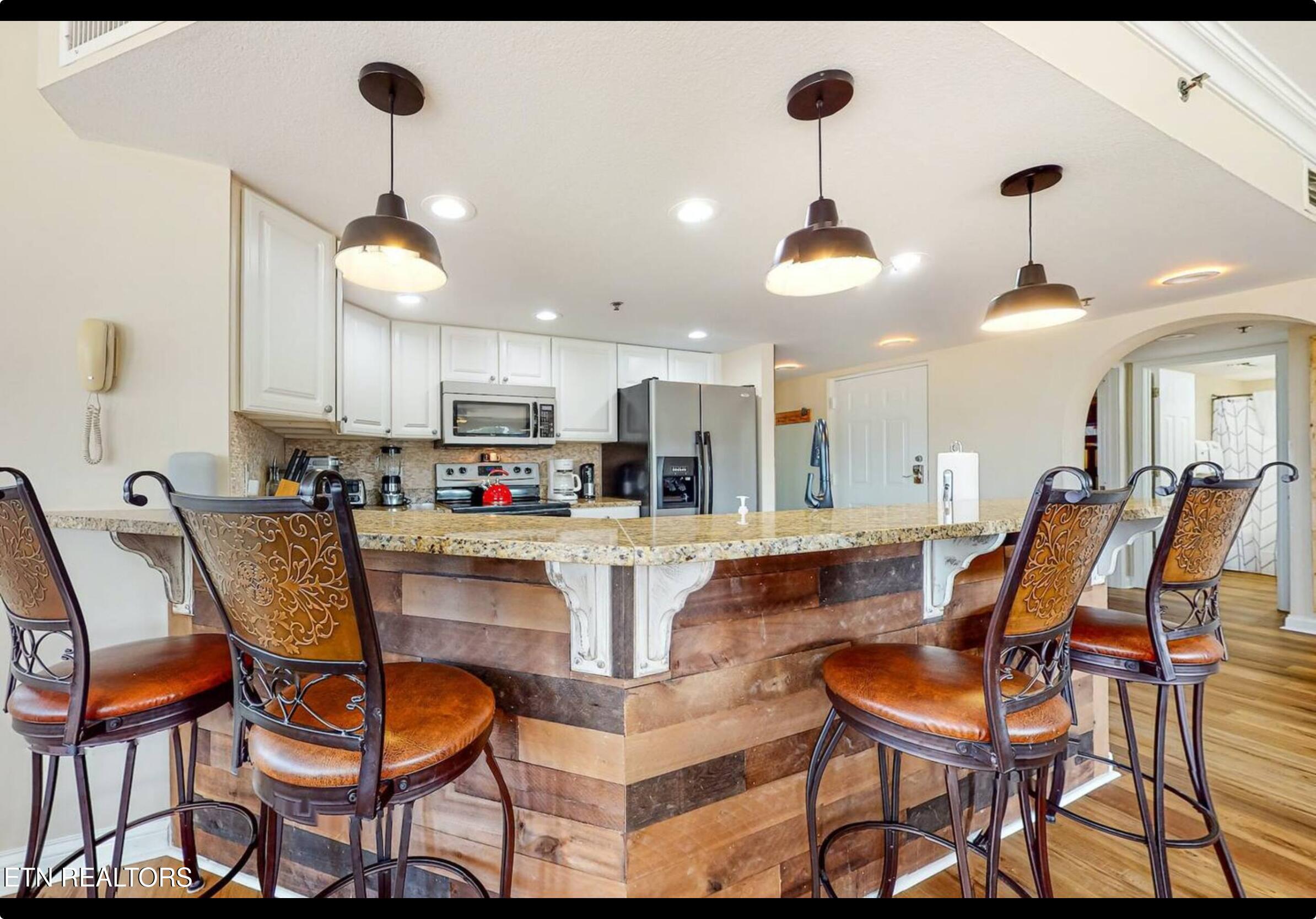 503 Dollywood Lane Pigeon Forge TN 37863