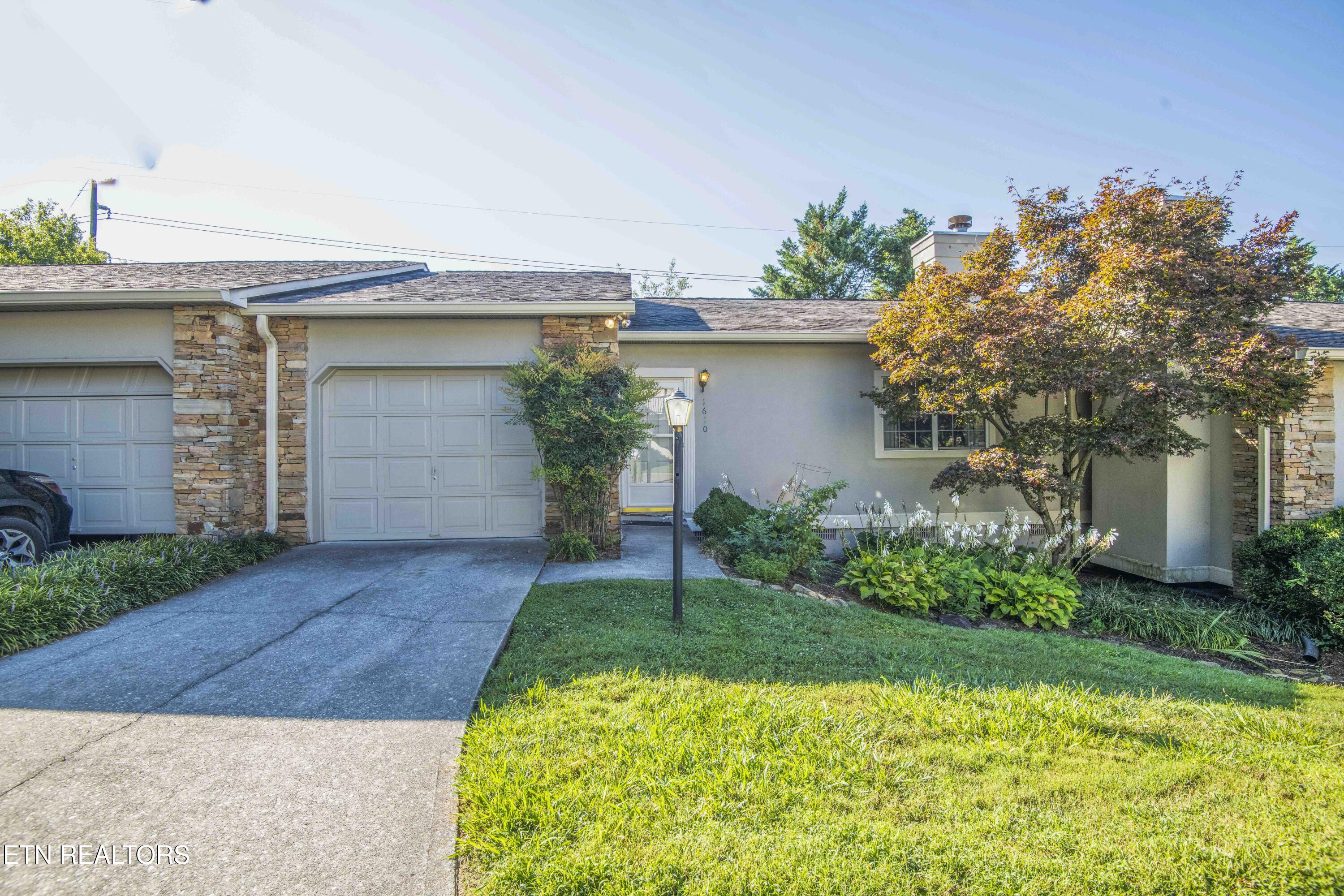 1610 Stone Hedge Drive Knoxville TN 37909