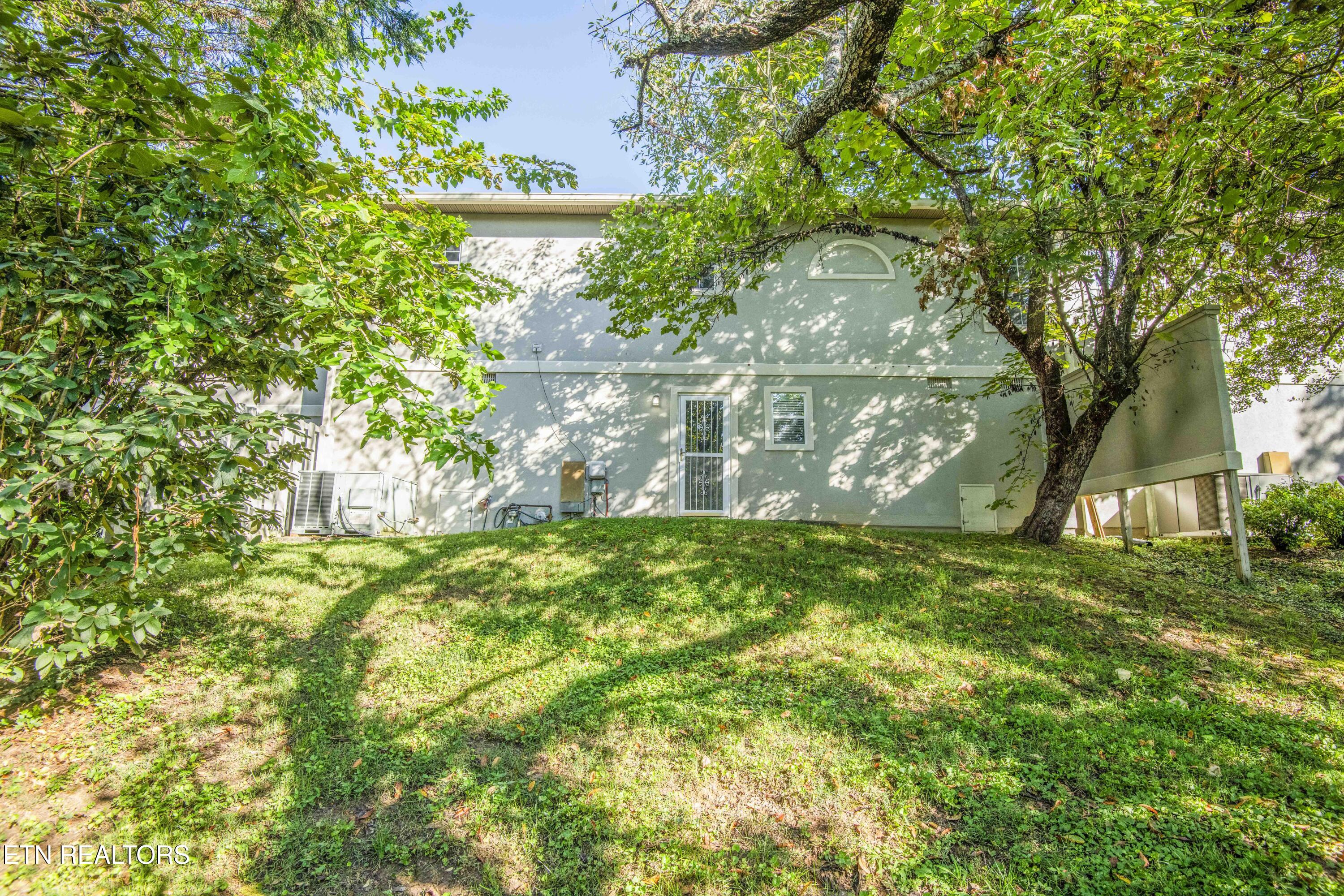 1610 Stone Hedge Drive Knoxville TN 37909