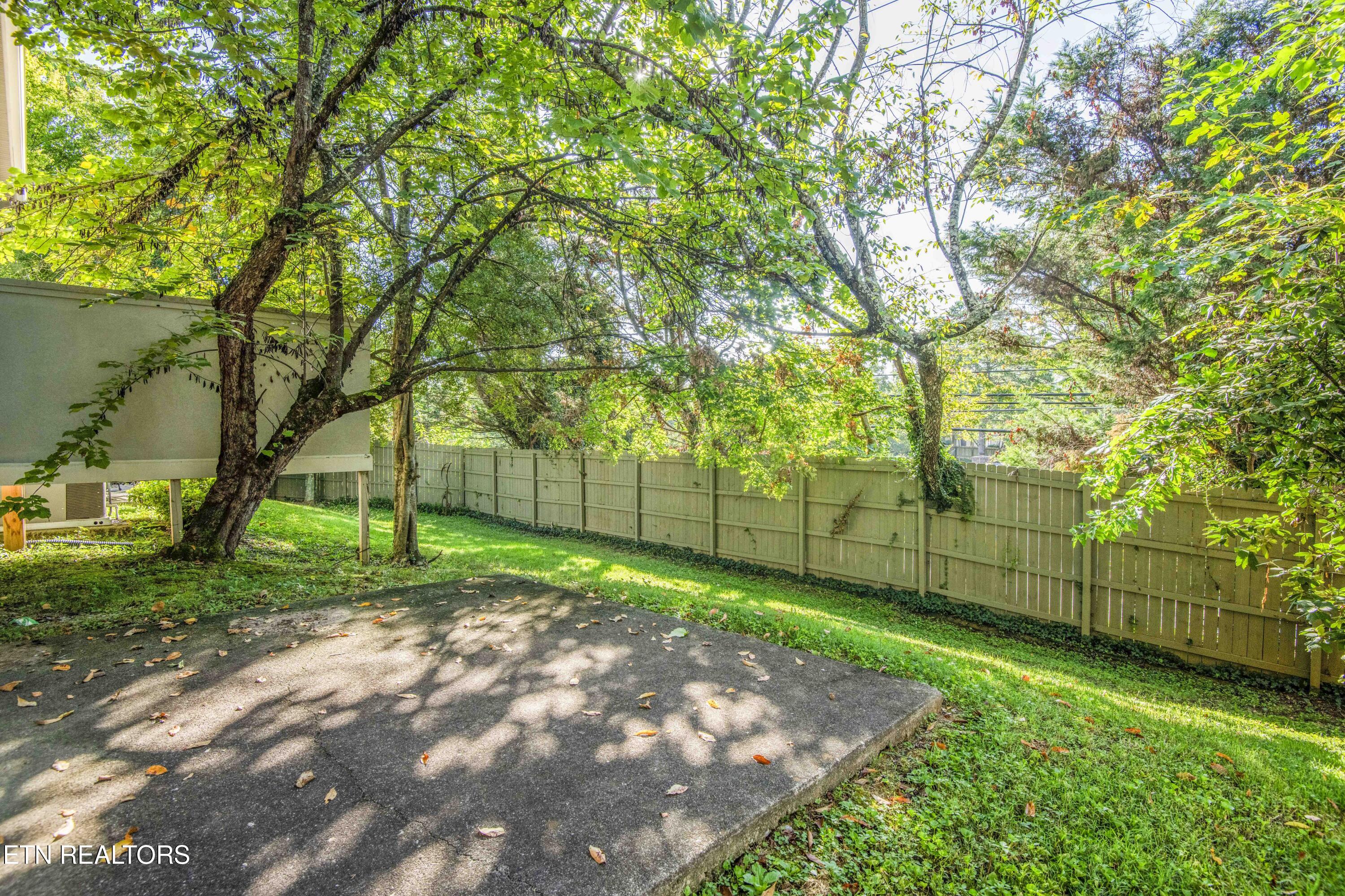 1610 Stone Hedge Drive Knoxville TN 37909