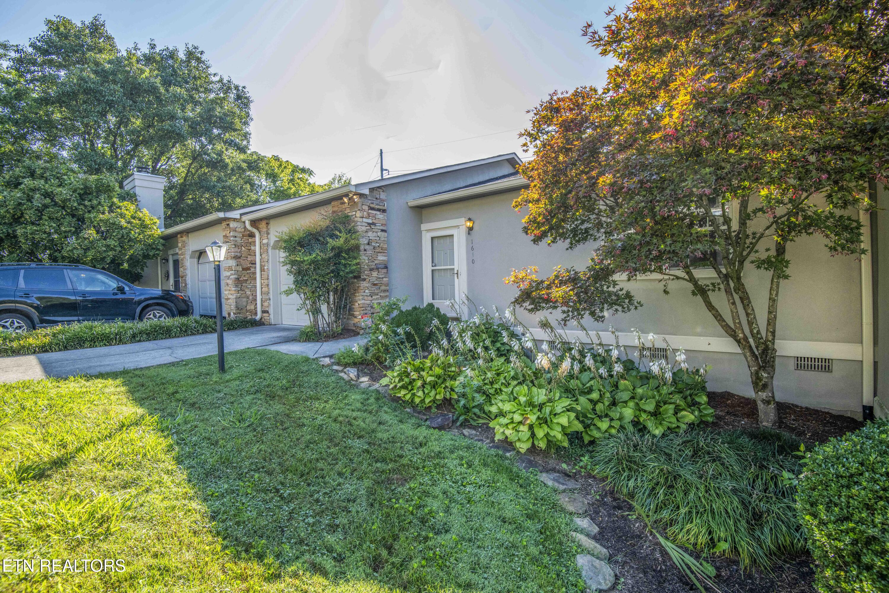 1610 Stone Hedge Drive Knoxville TN 37909