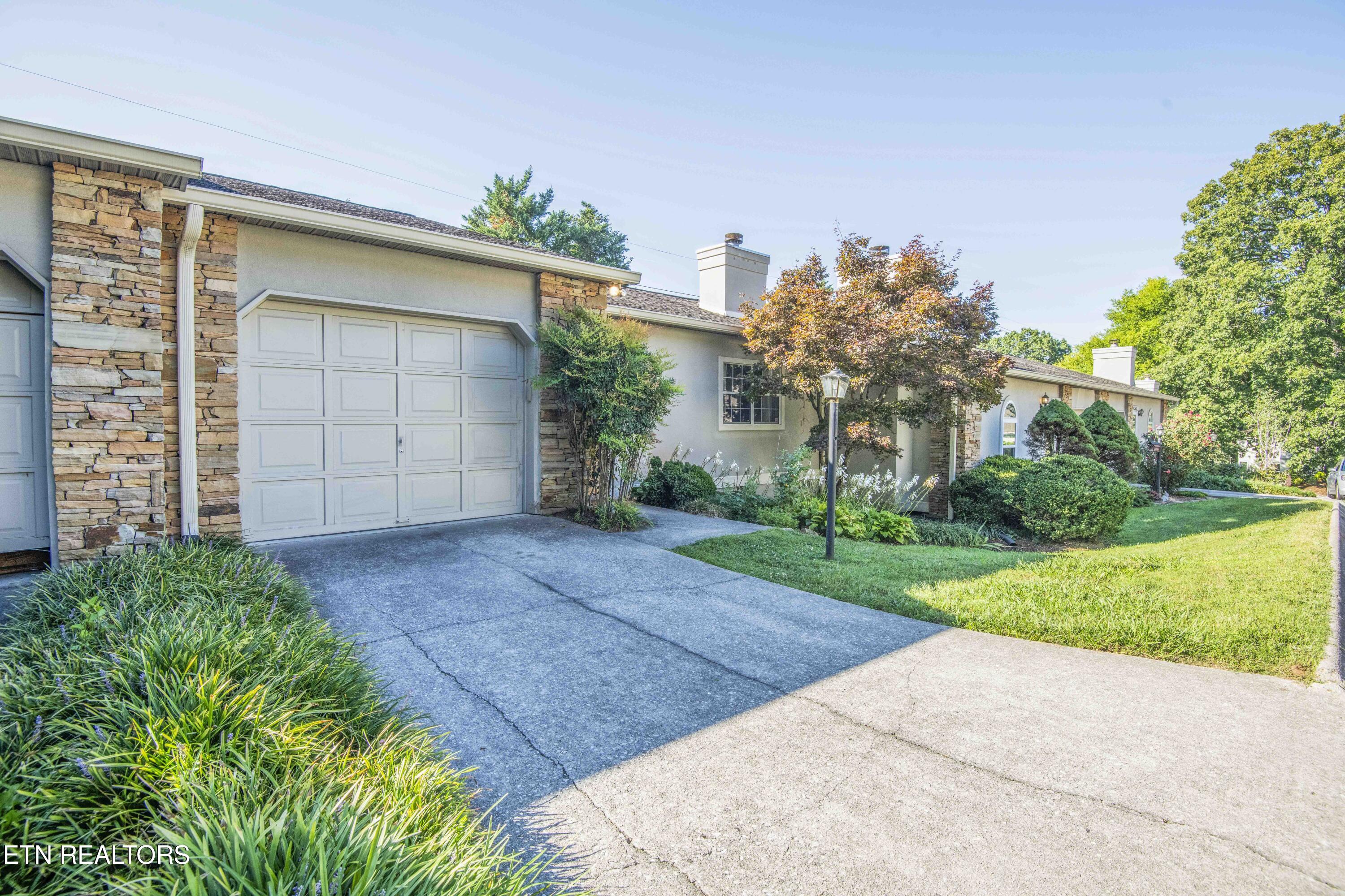 1610 Stone Hedge Drive Knoxville TN 37909