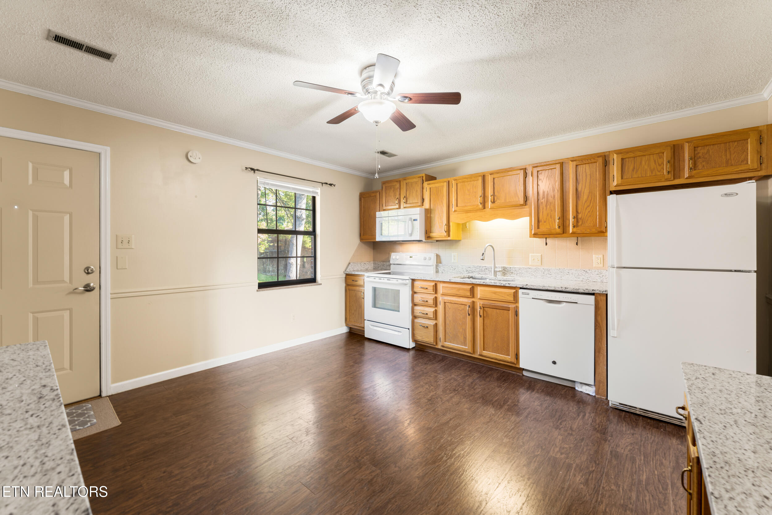 810 Highland Knoxville TN 37912