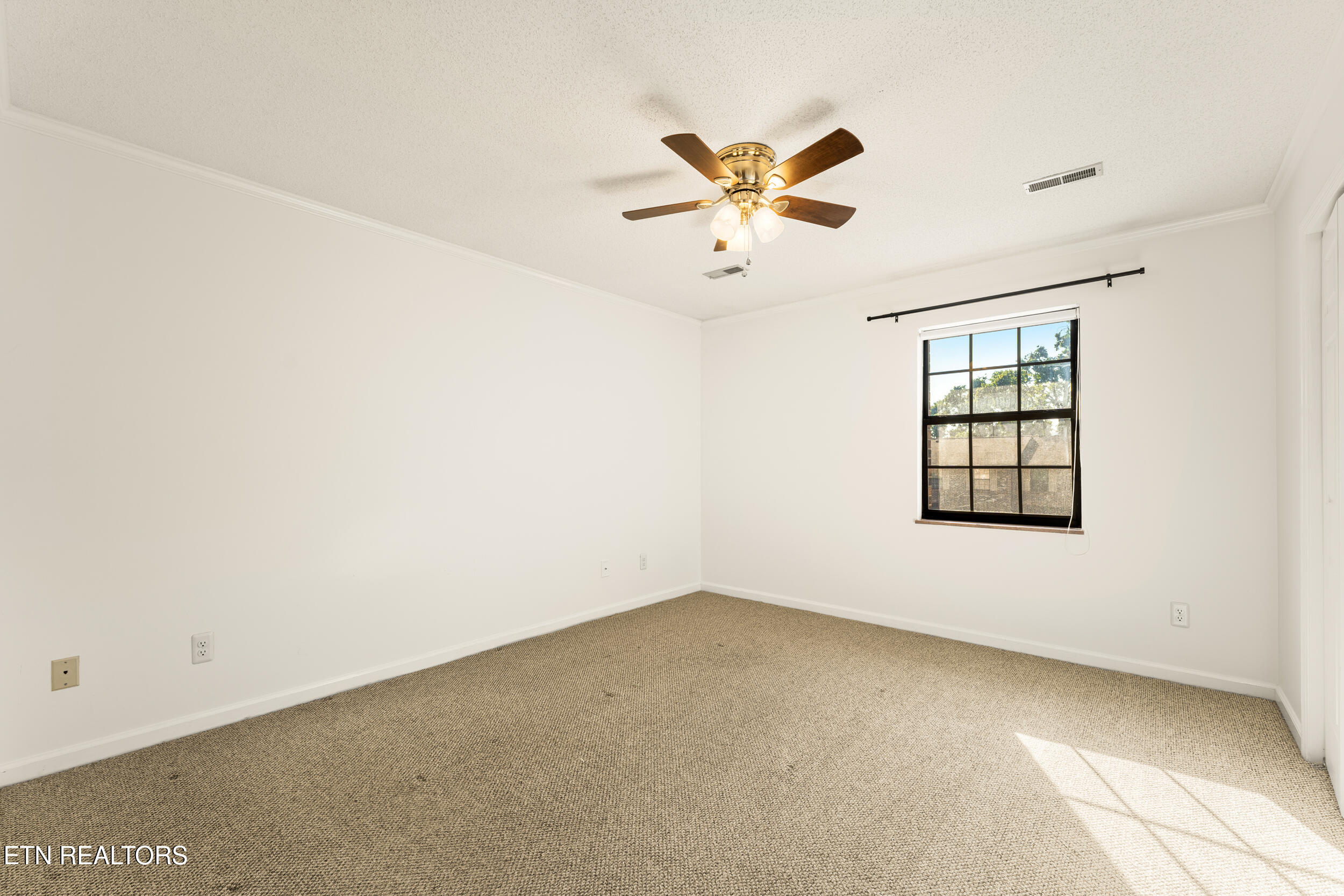 810 Highland Knoxville TN 37912