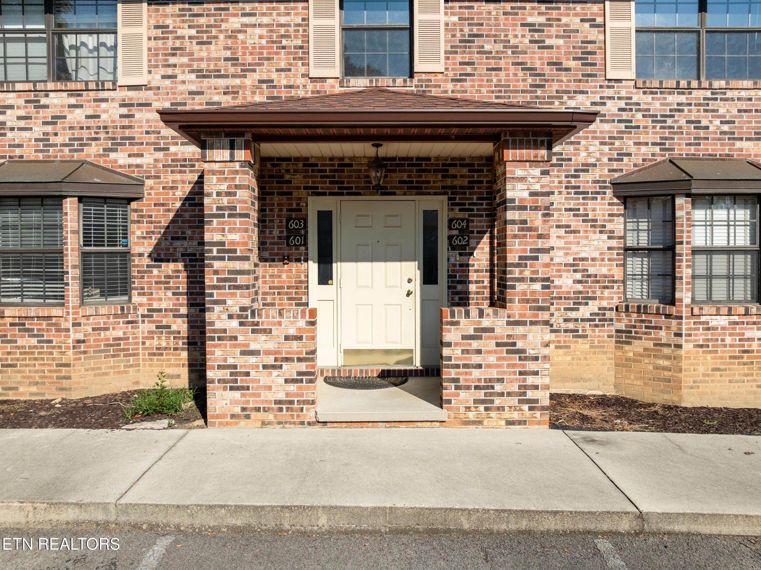 810 Highland Knoxville TN 37912