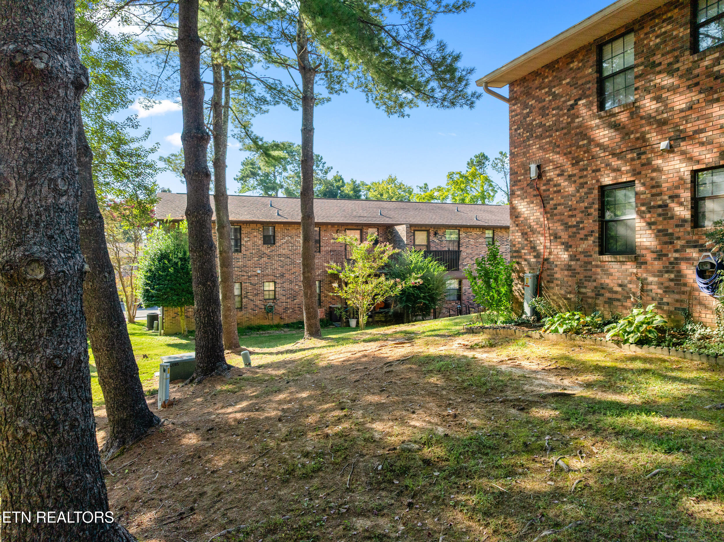 810 Highland Knoxville TN 37912
