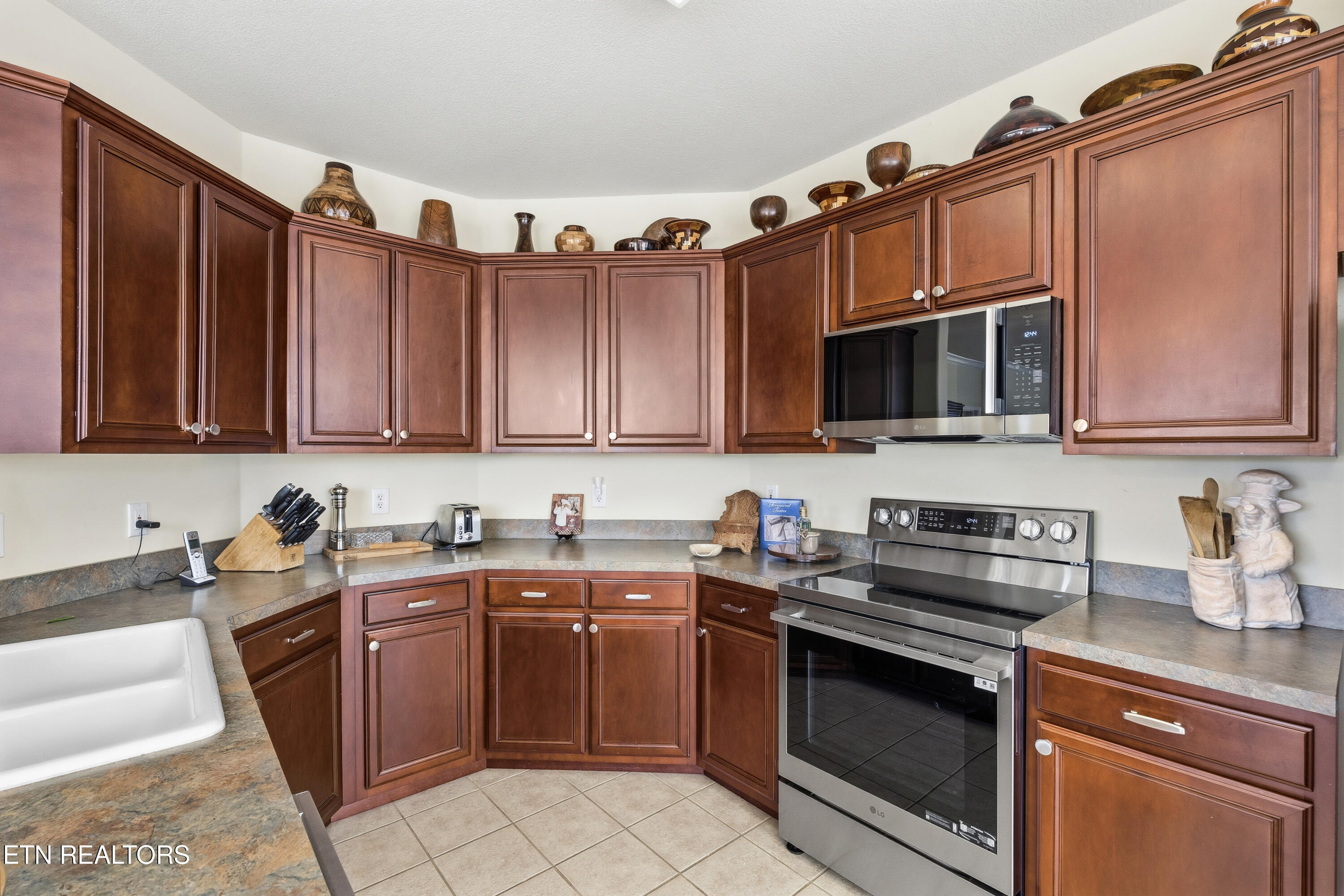 555 Rarity Bay Parkway Vonore TN 37885