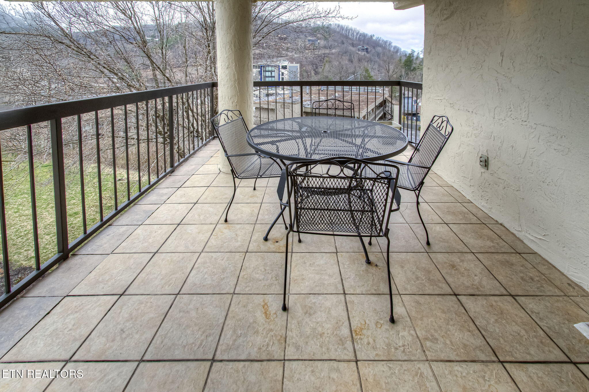 102 Baskins Creek Gatlinburg TN 37738
