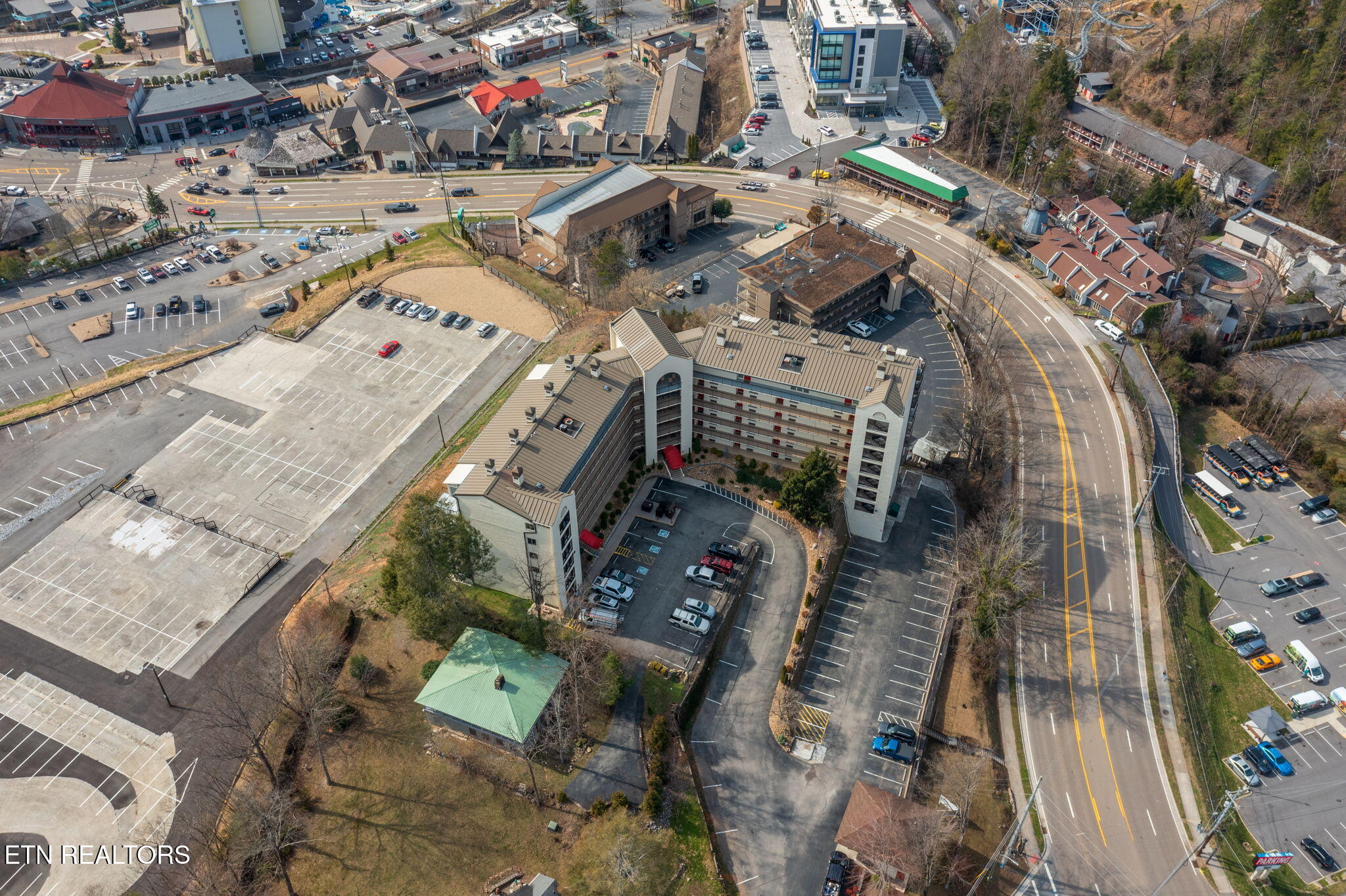 102 Baskins Creek Gatlinburg TN 37738