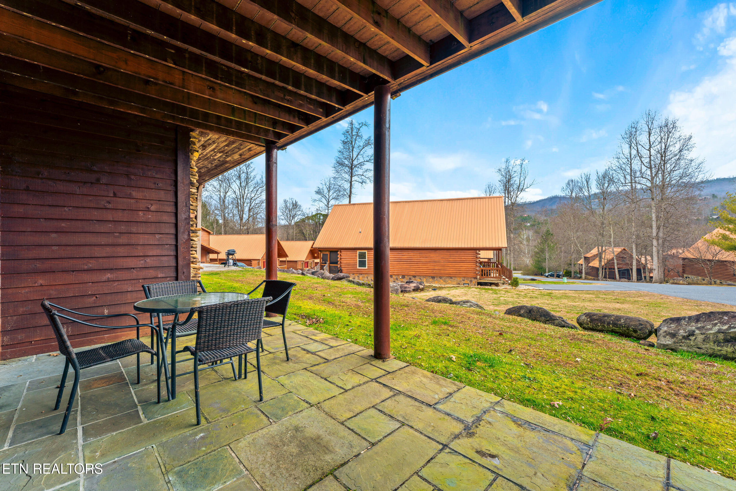 206 Forrest Loop Way Gatlinburg TN 37738