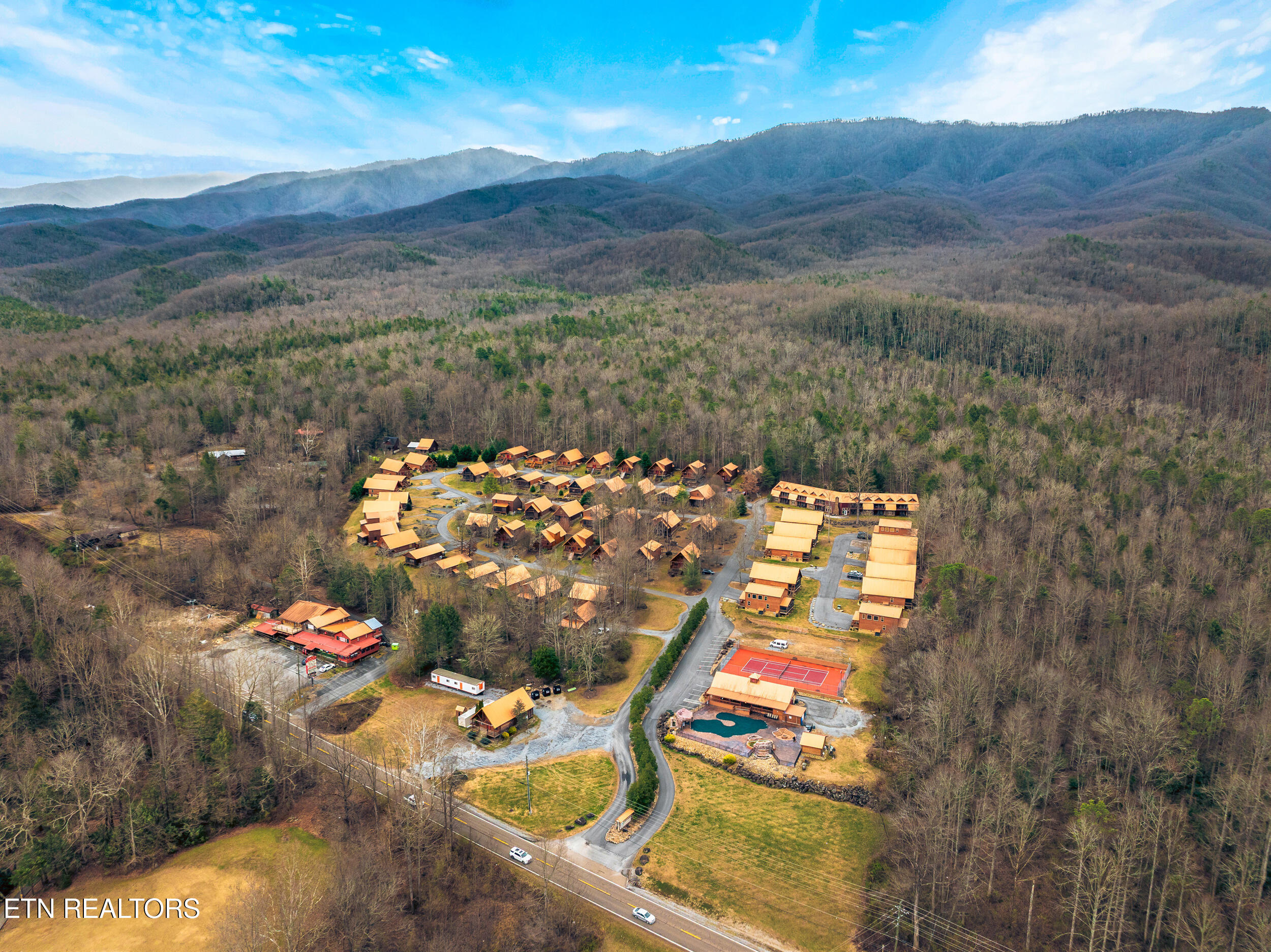206 Forrest Loop Way Gatlinburg TN 37738