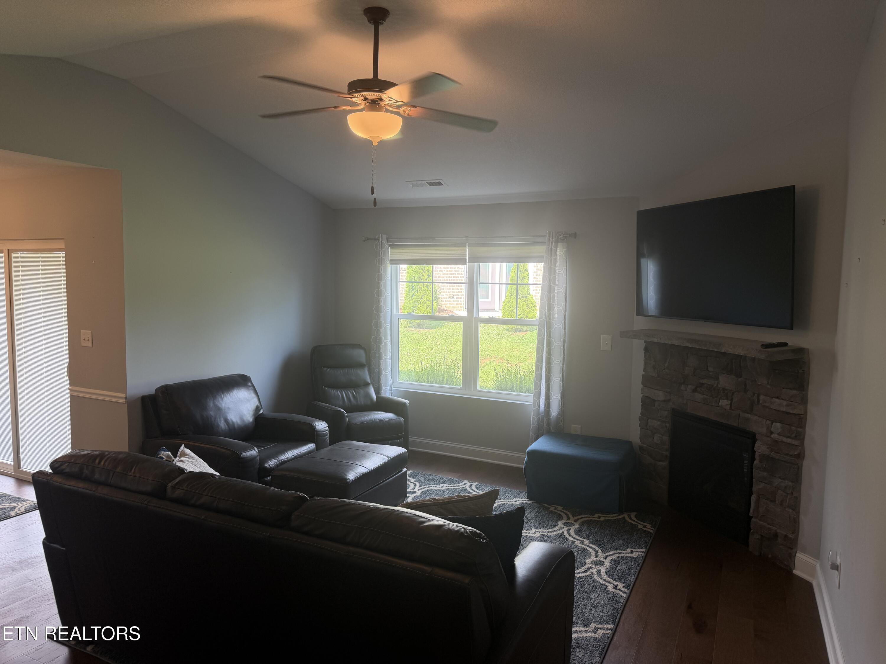 159 Mayapple Way Sevierville TN 37862