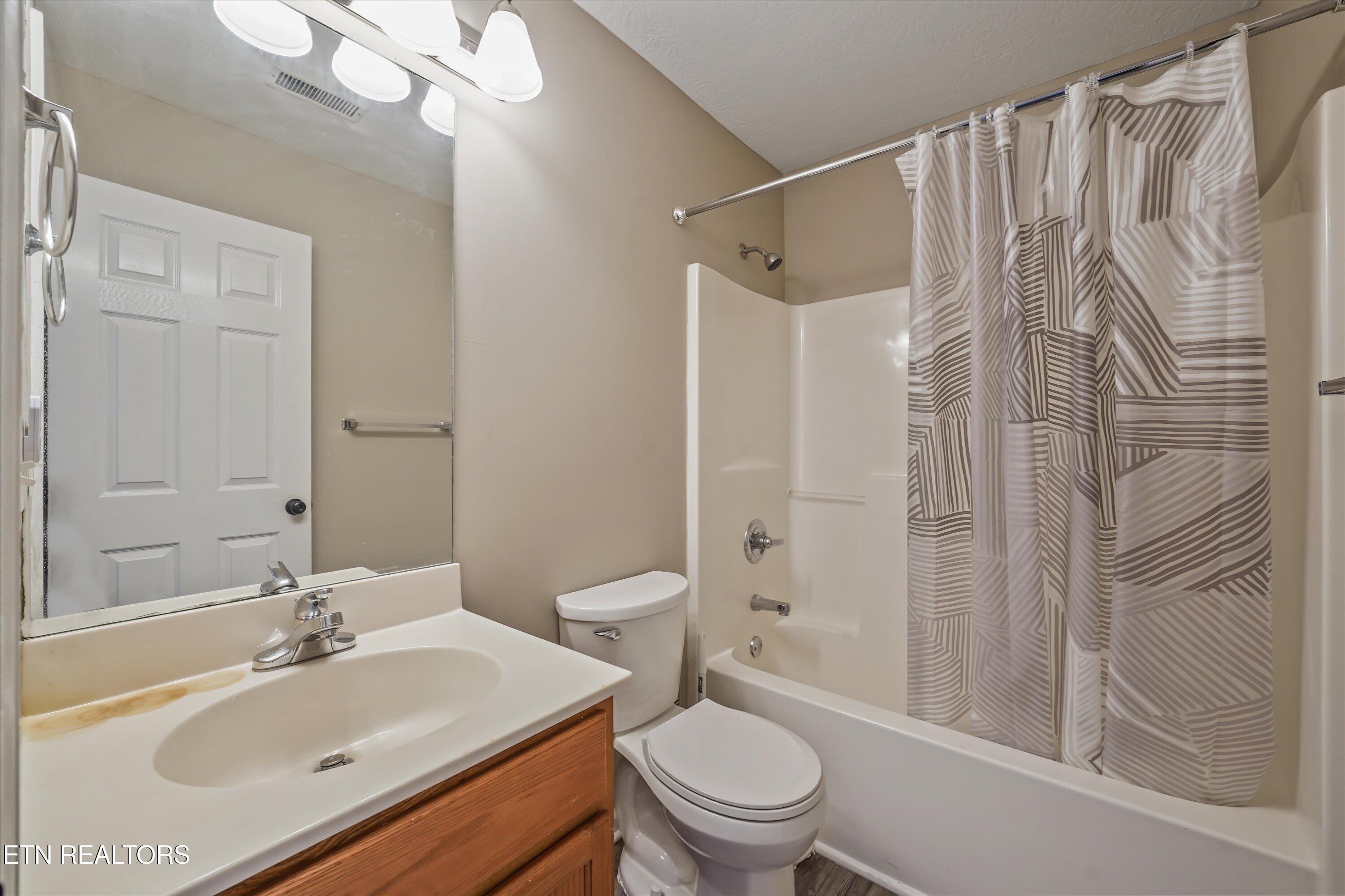 1638 Maple View Way Knoxville TN 37918