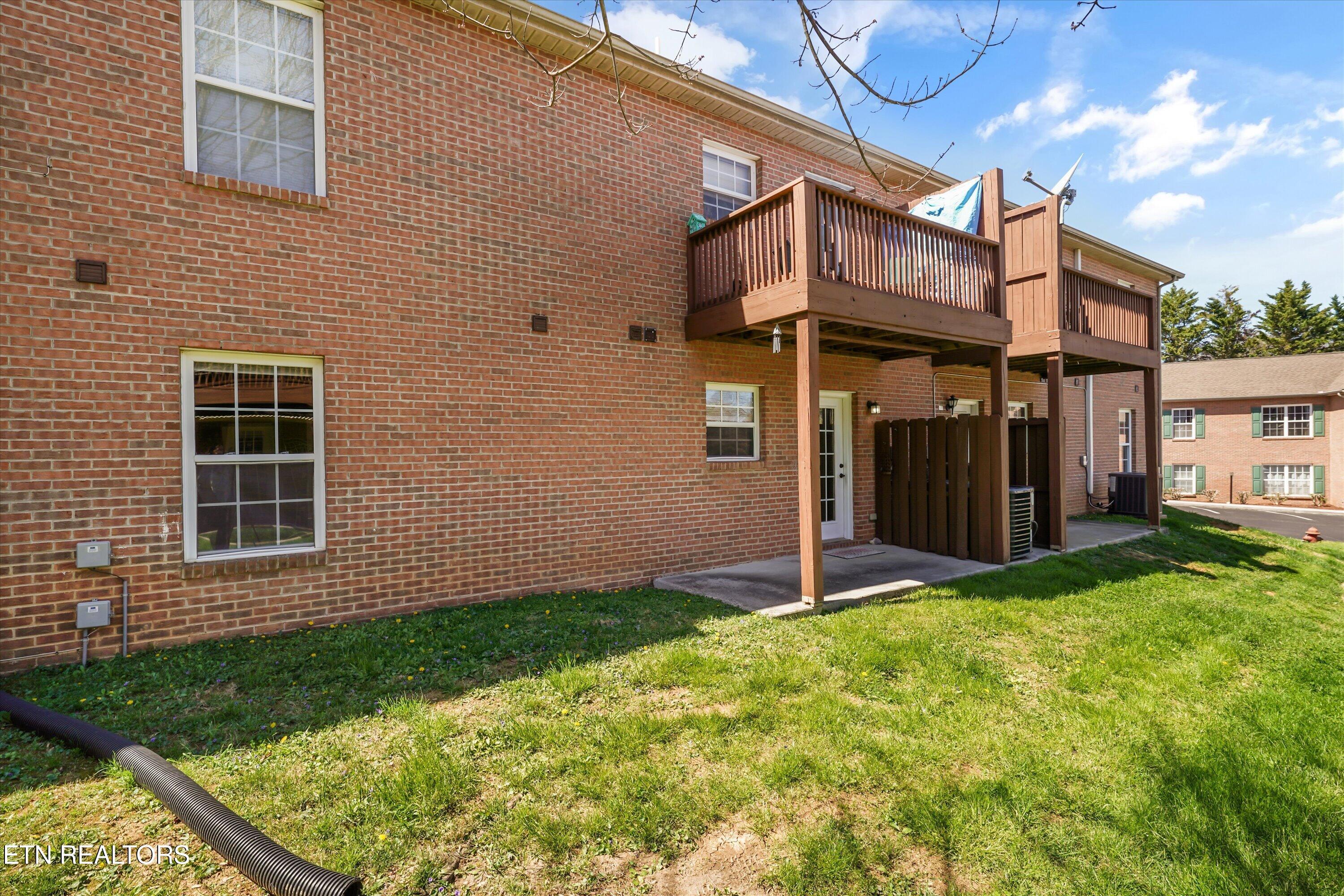 1638 Maple View Way Knoxville TN 37918