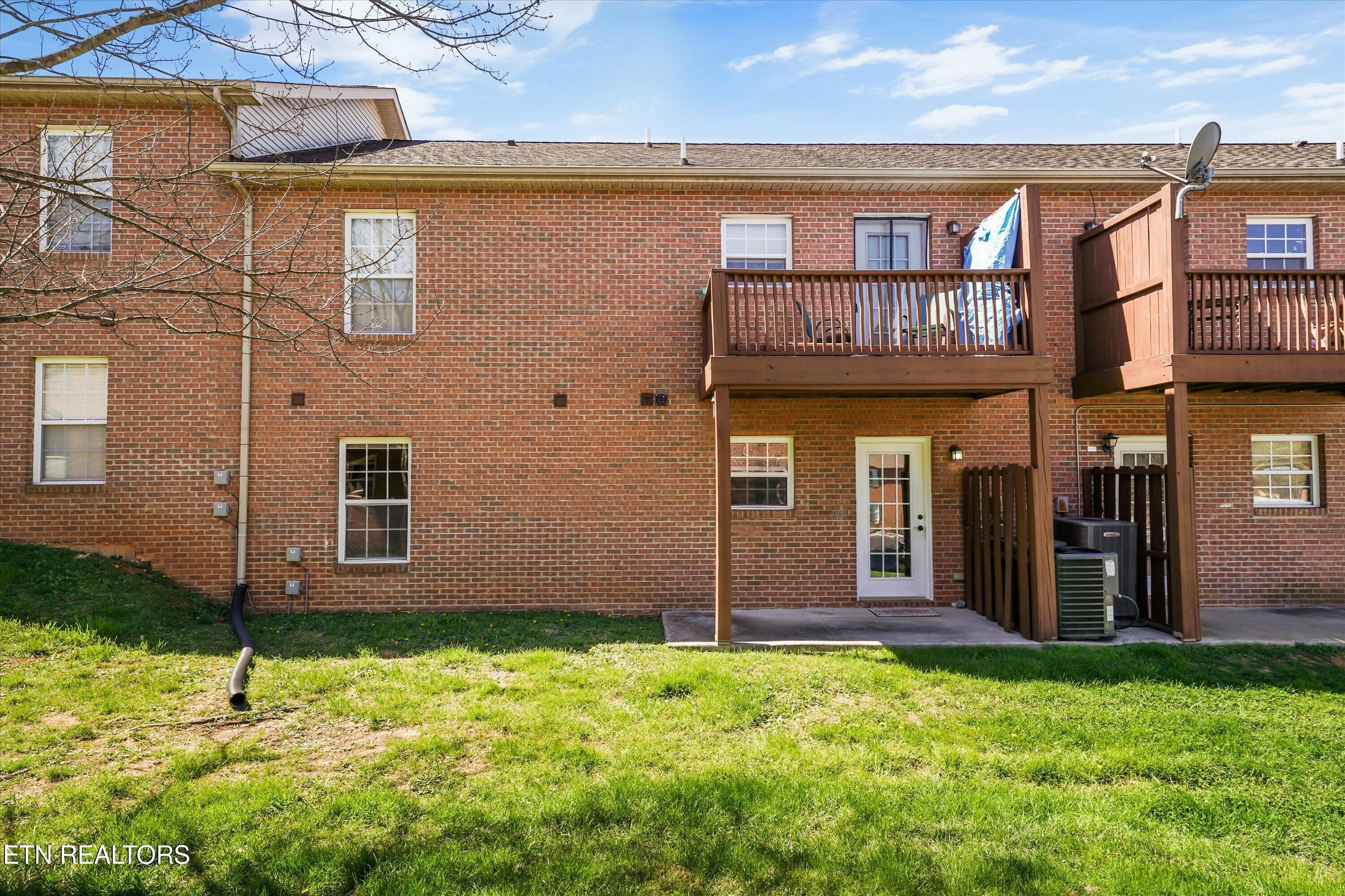 1638 Maple View Way Knoxville TN 37918
