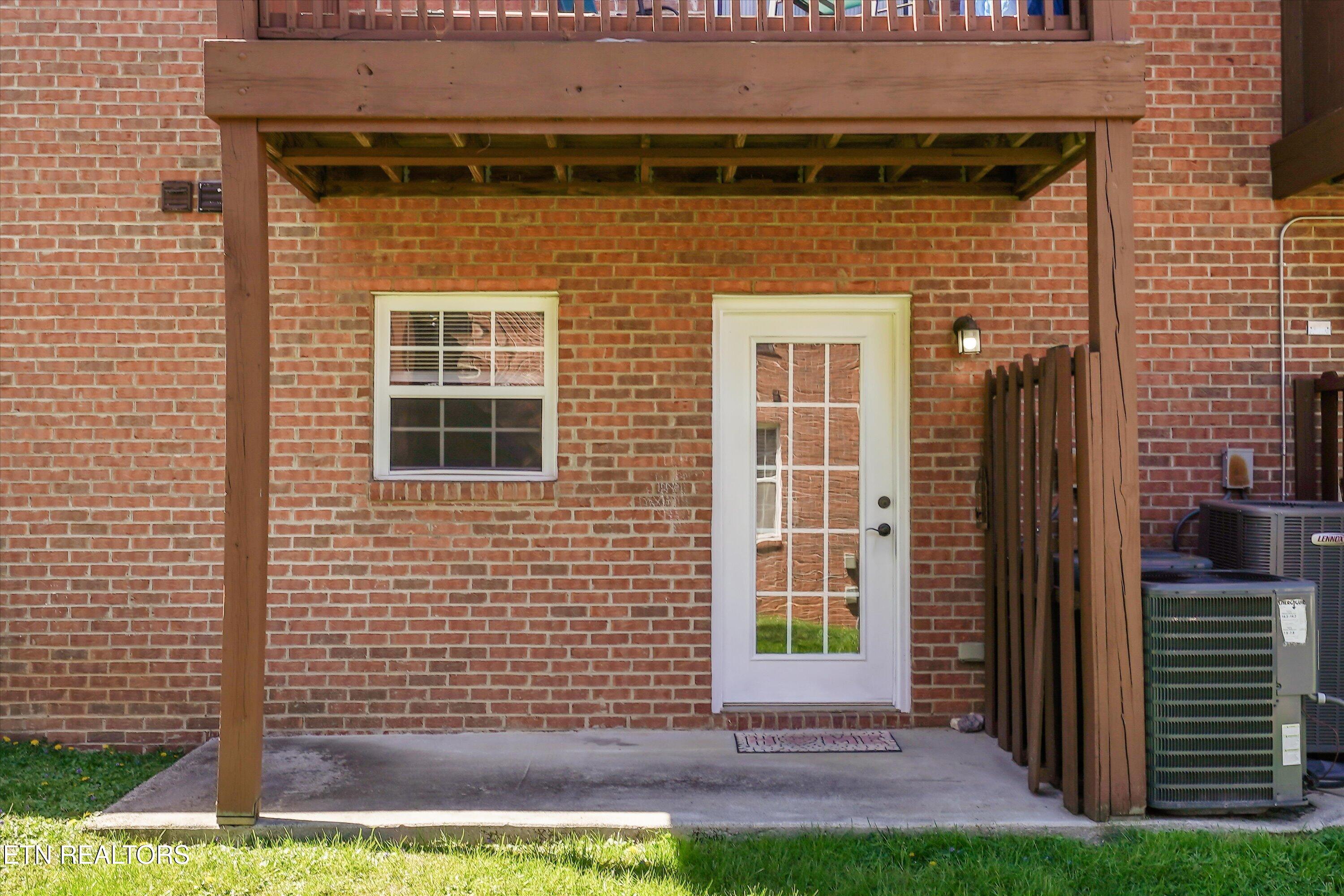 1638 Maple View Way Knoxville TN 37918