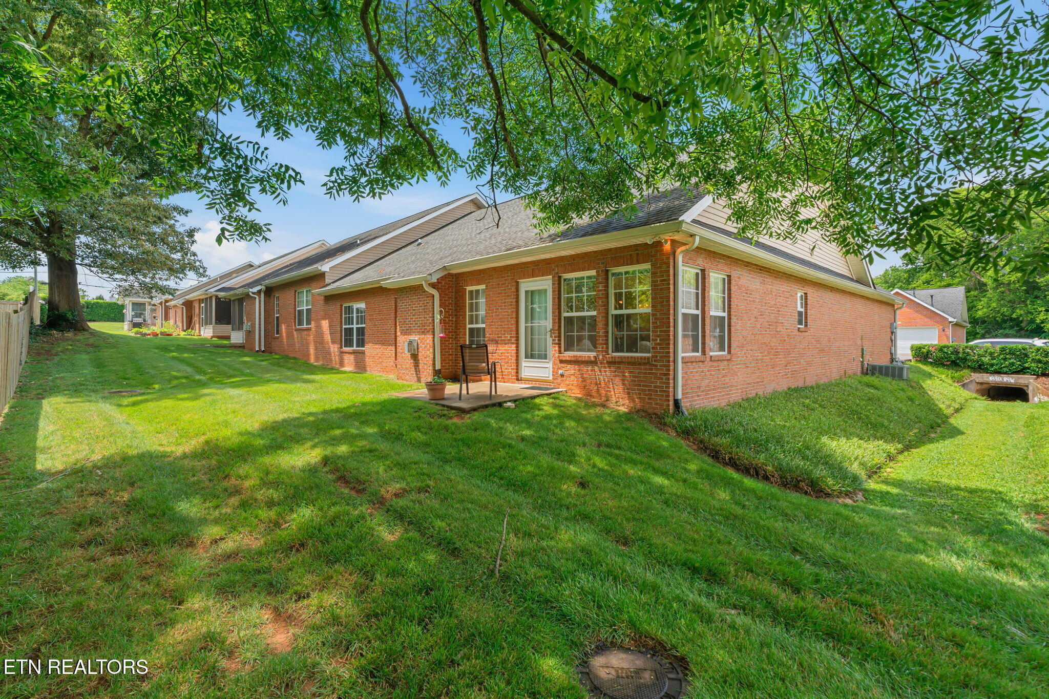 412 Woodlawn Gardens Way Knoxville TN 37920