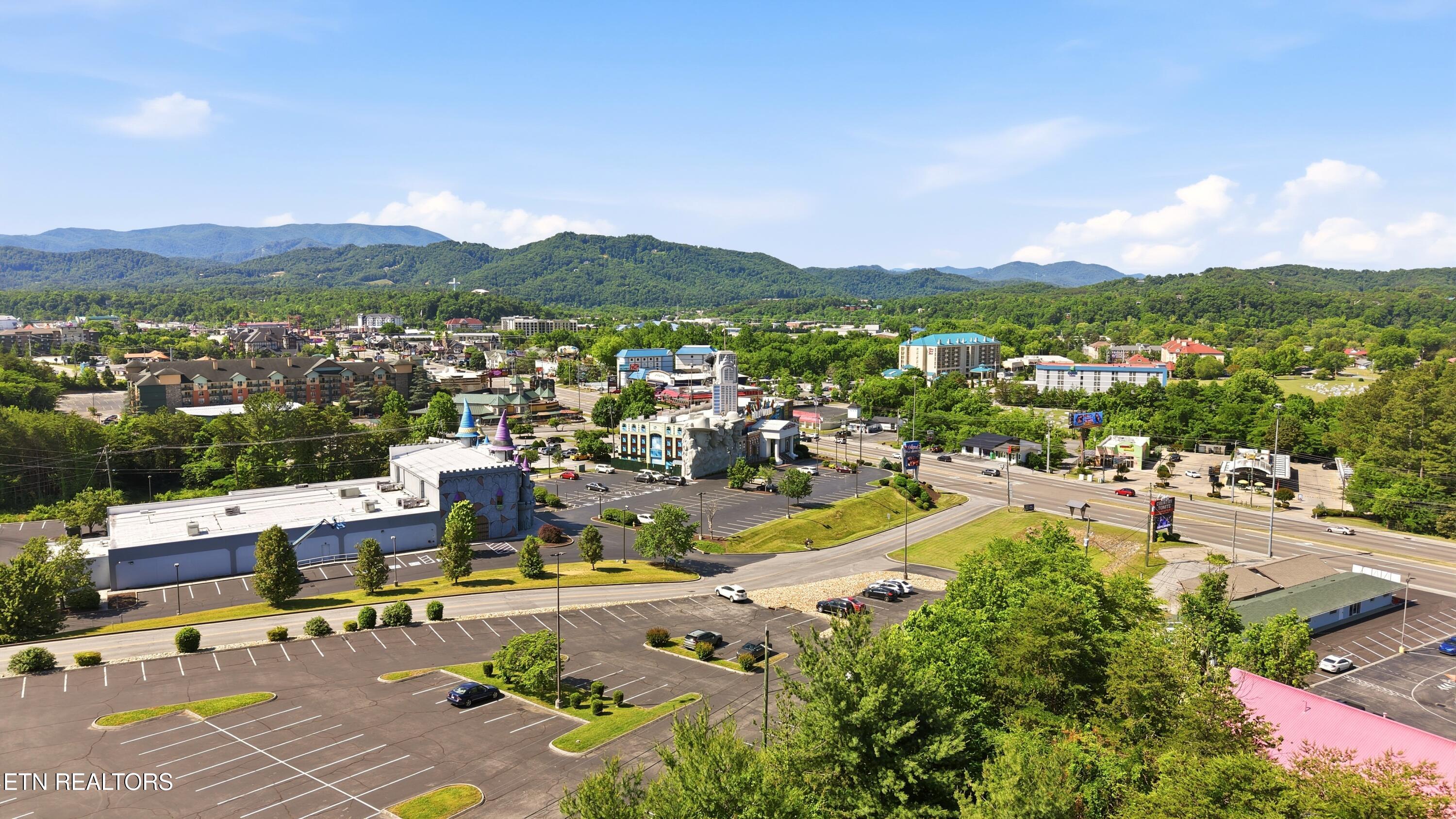 124 Plaza Drive Pigeon Forge TN 37863