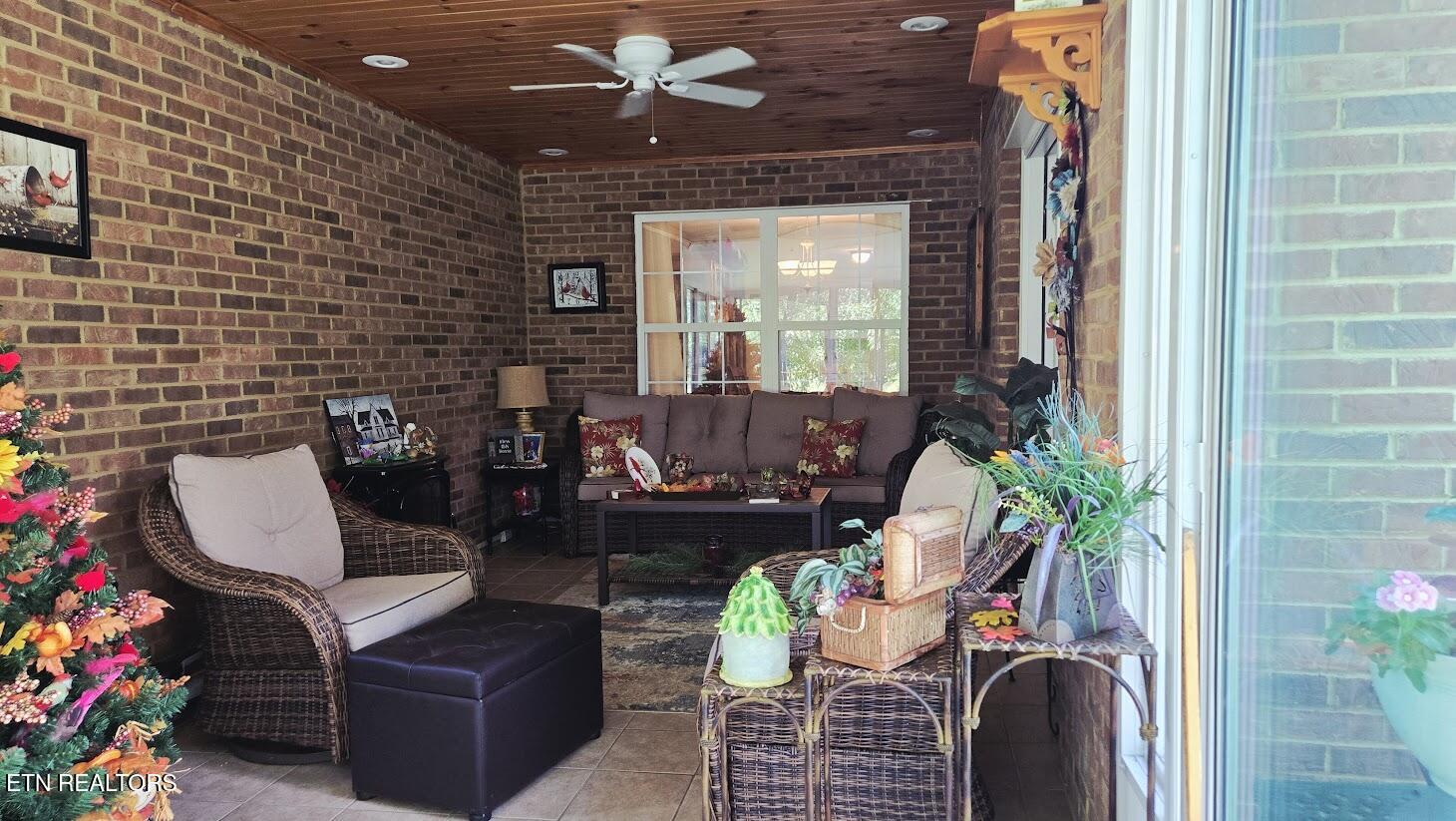 240 River Garden Court Sevierville TN 37862