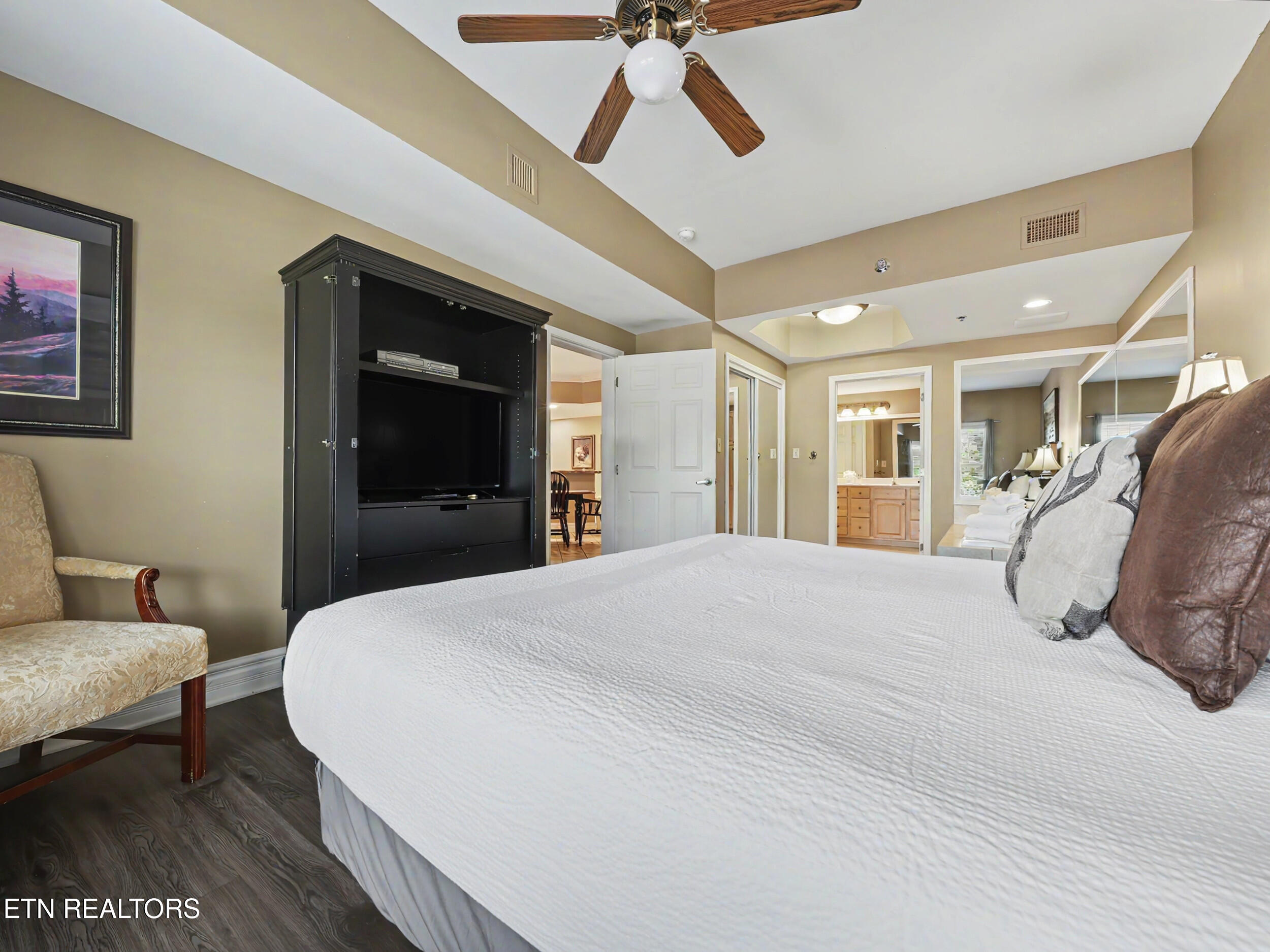 215 Woliss Lane Unit 303 Gatlinburg TN 37738