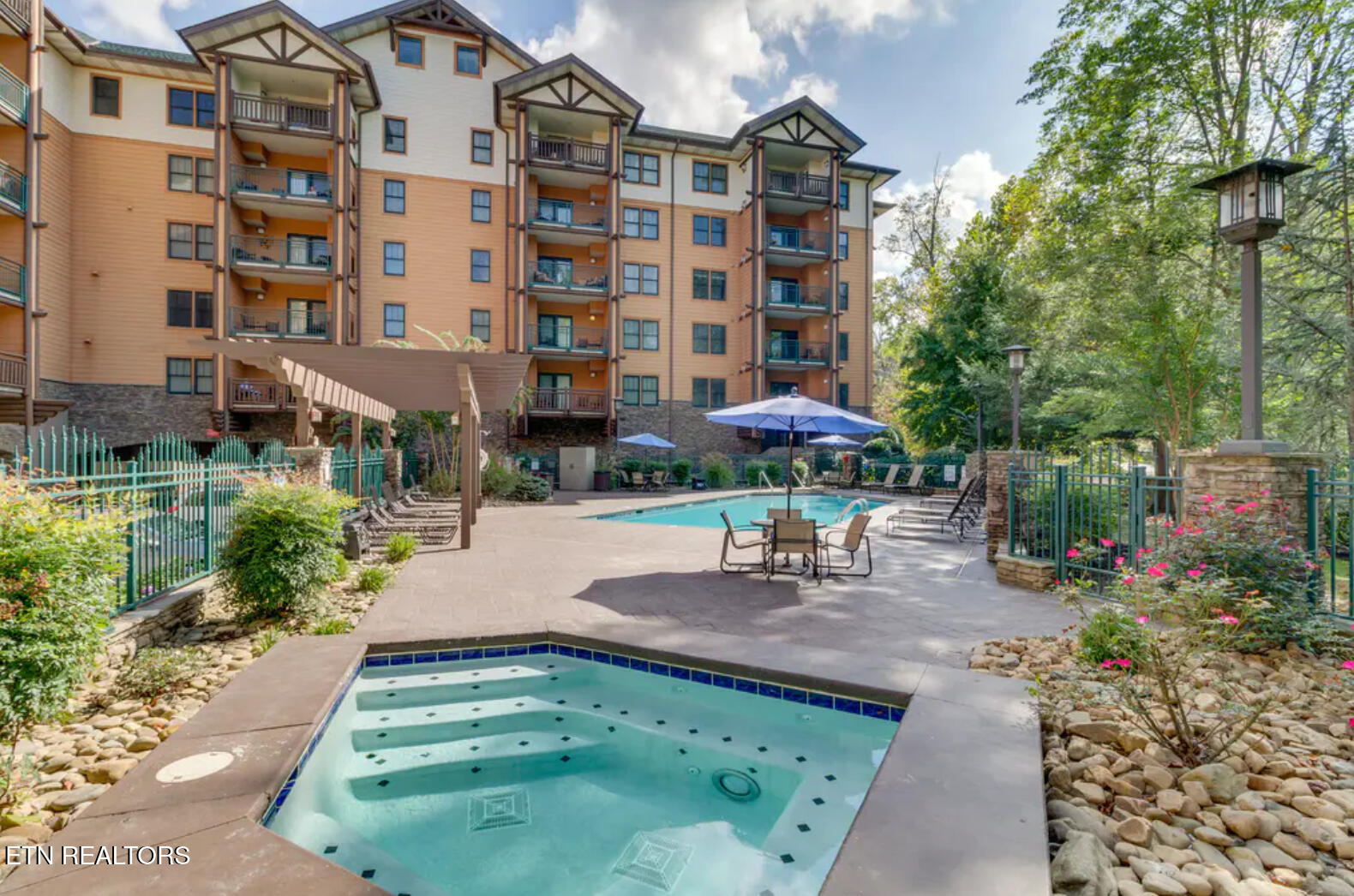 215 Woliss Lane Unit 303 Gatlinburg TN 37738