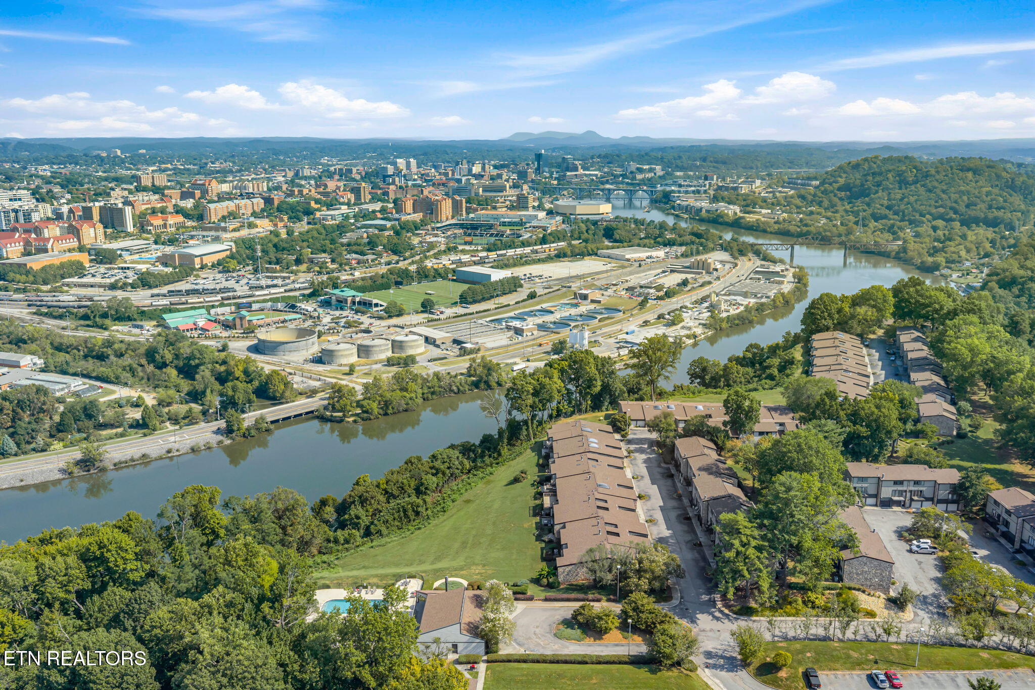 1851 Cherokee Bluff Drive Knoxville TN 37920