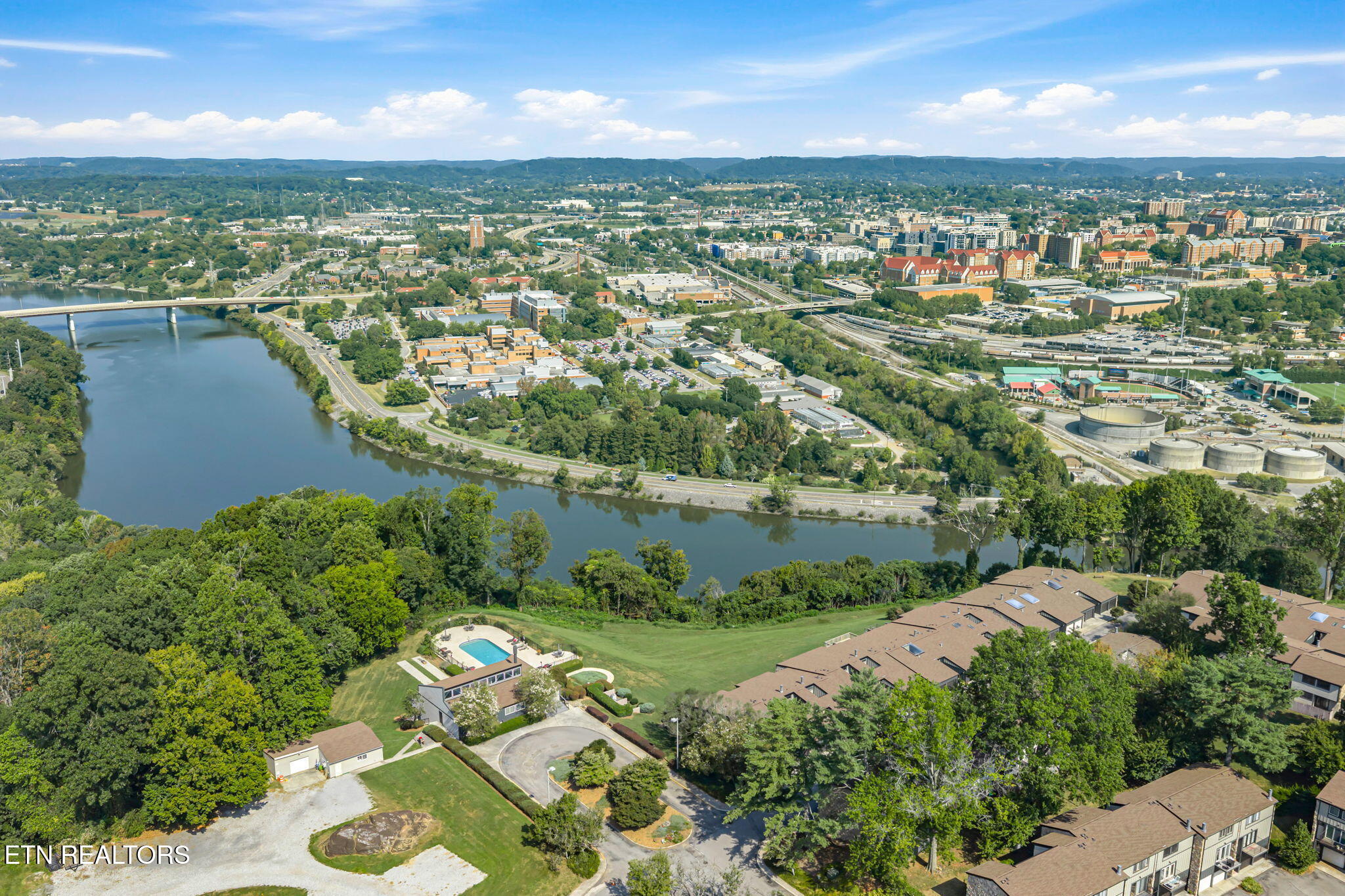 1851 Cherokee Bluff Drive Knoxville TN 37920