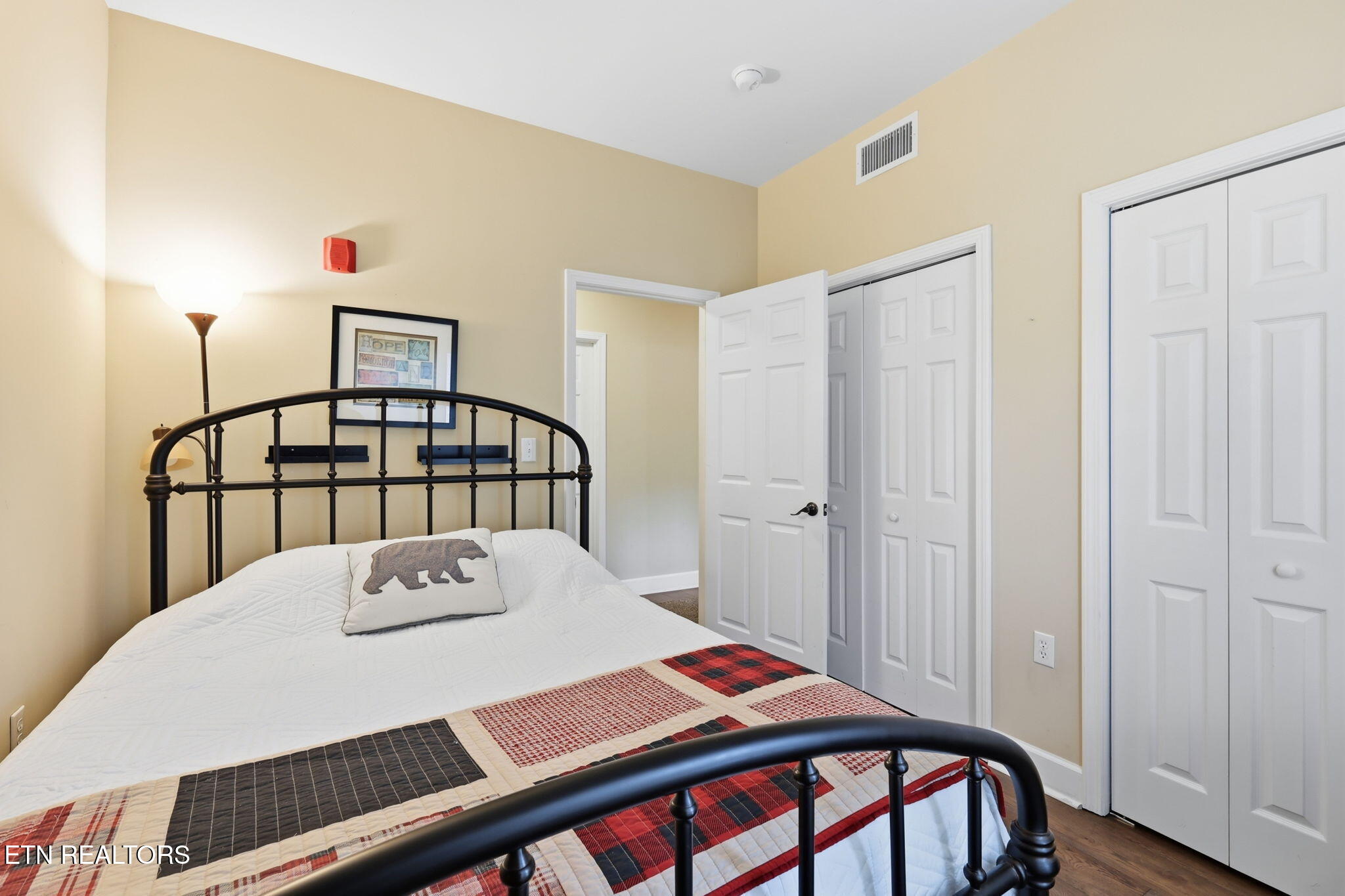 527 River Place Way Sevierville TN 37862