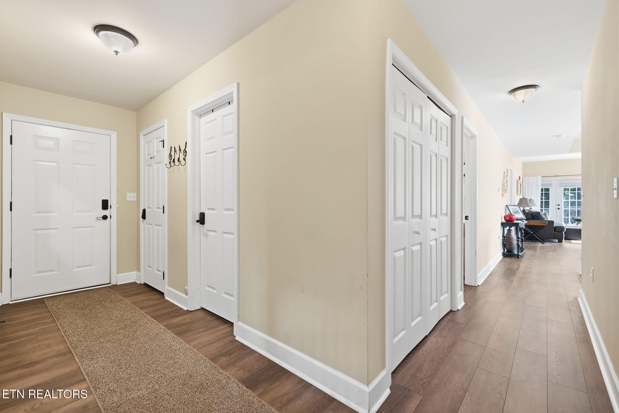 527 River Place Way Sevierville TN 37862