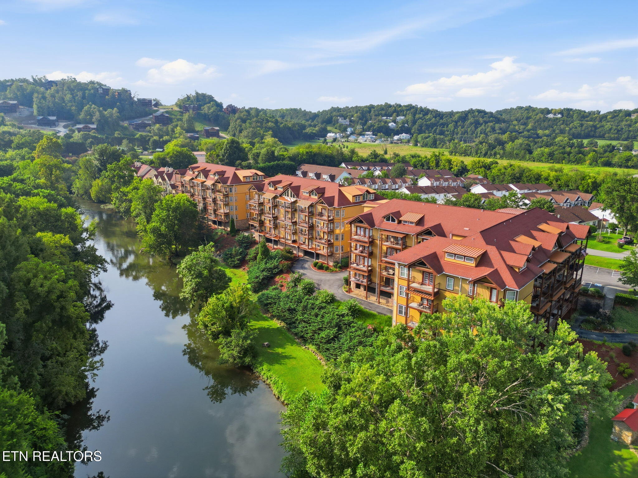 527 River Place Way Sevierville TN 37862