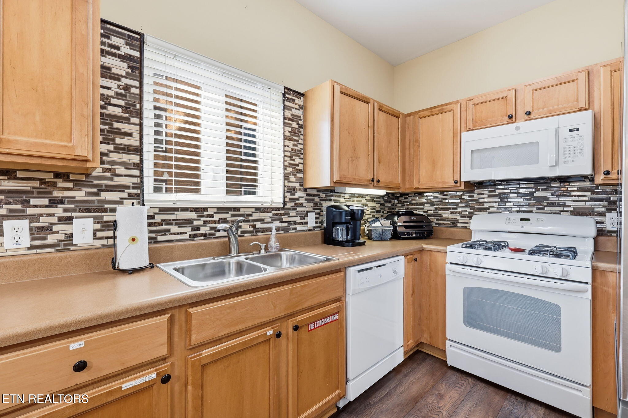 527 River Place Way Sevierville TN 37862