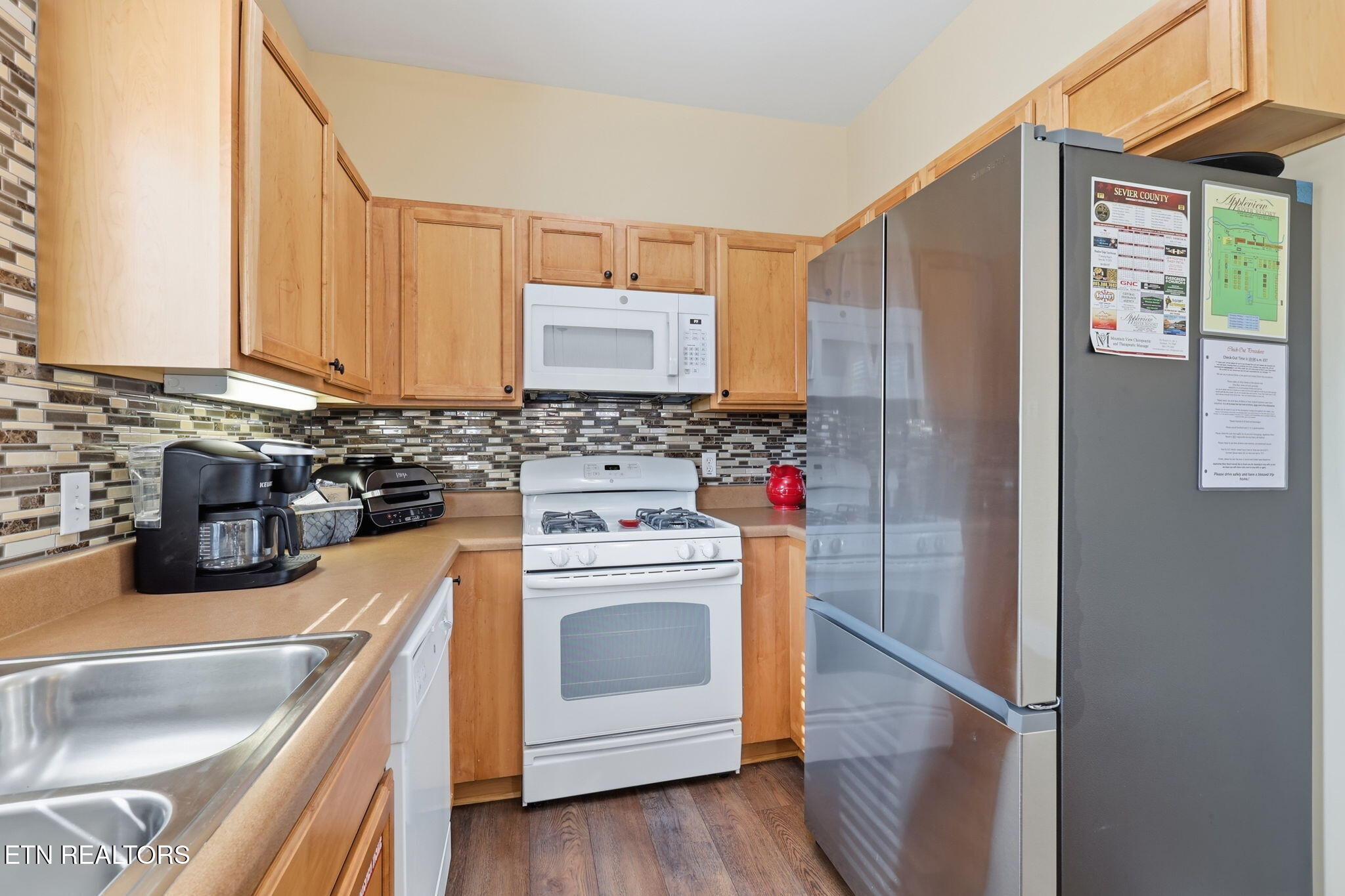 527 River Place Way Sevierville TN 37862