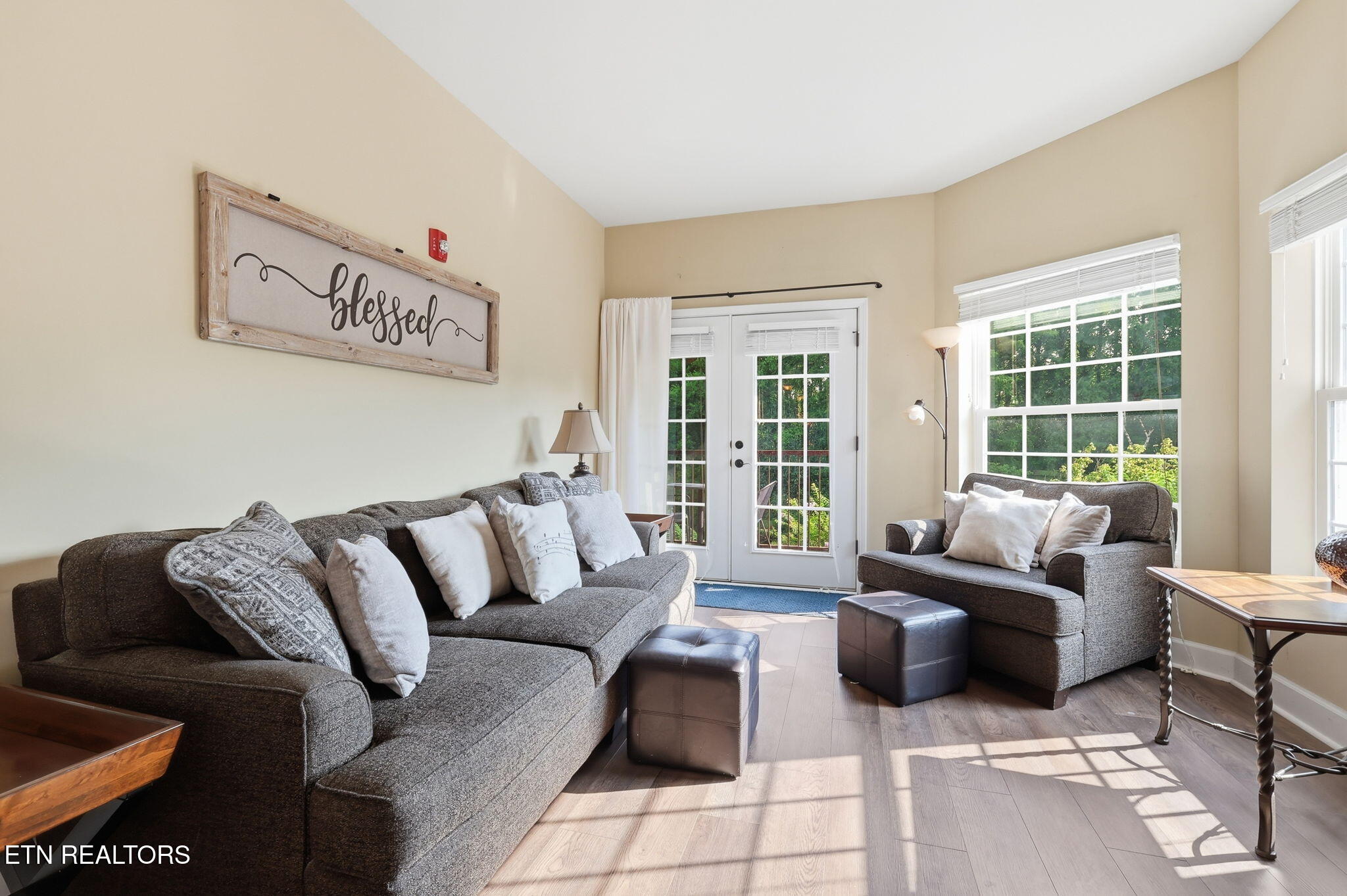 527 River Place Way Sevierville TN 37862
