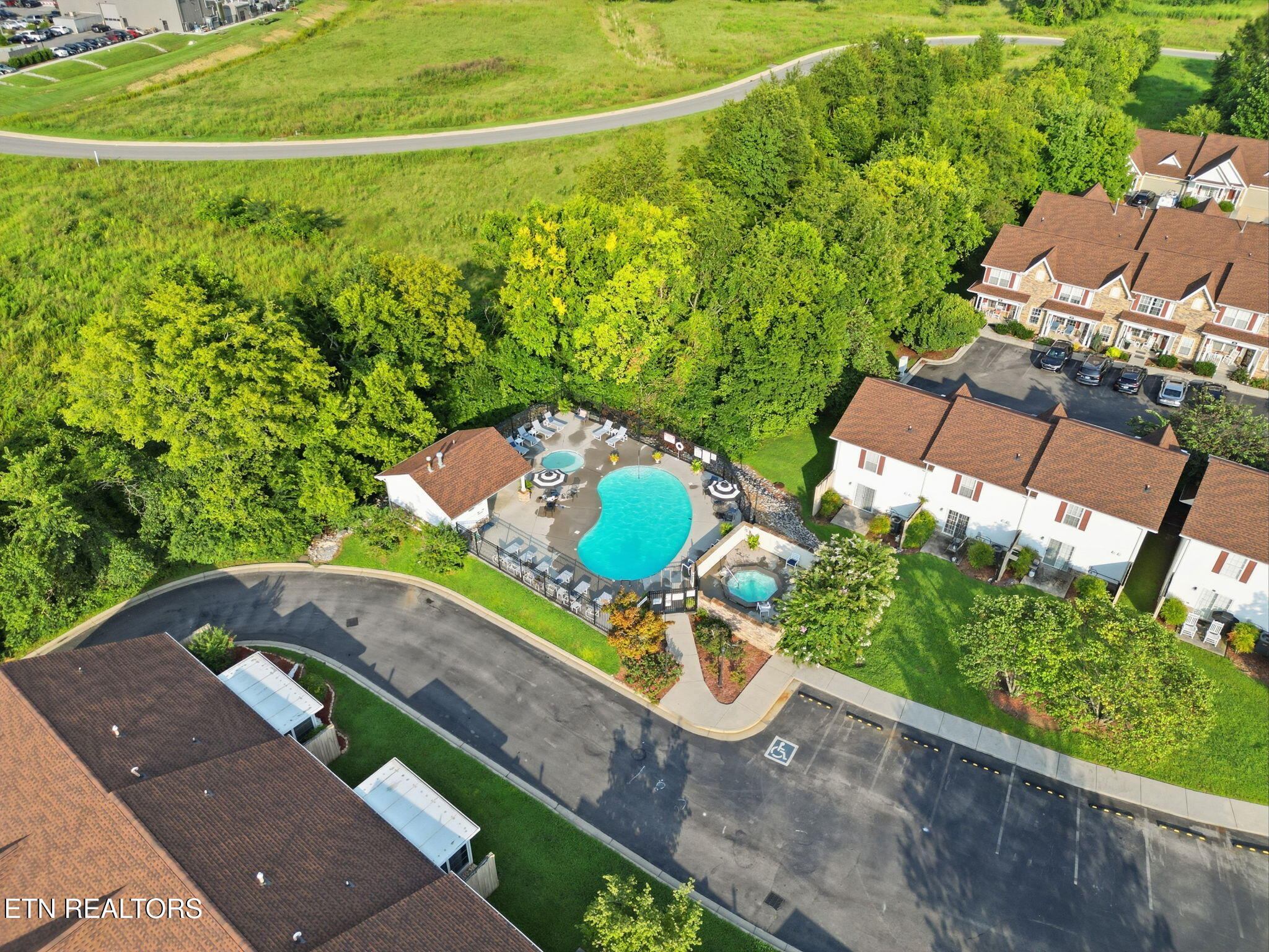 527 River Place Way Sevierville TN 37862