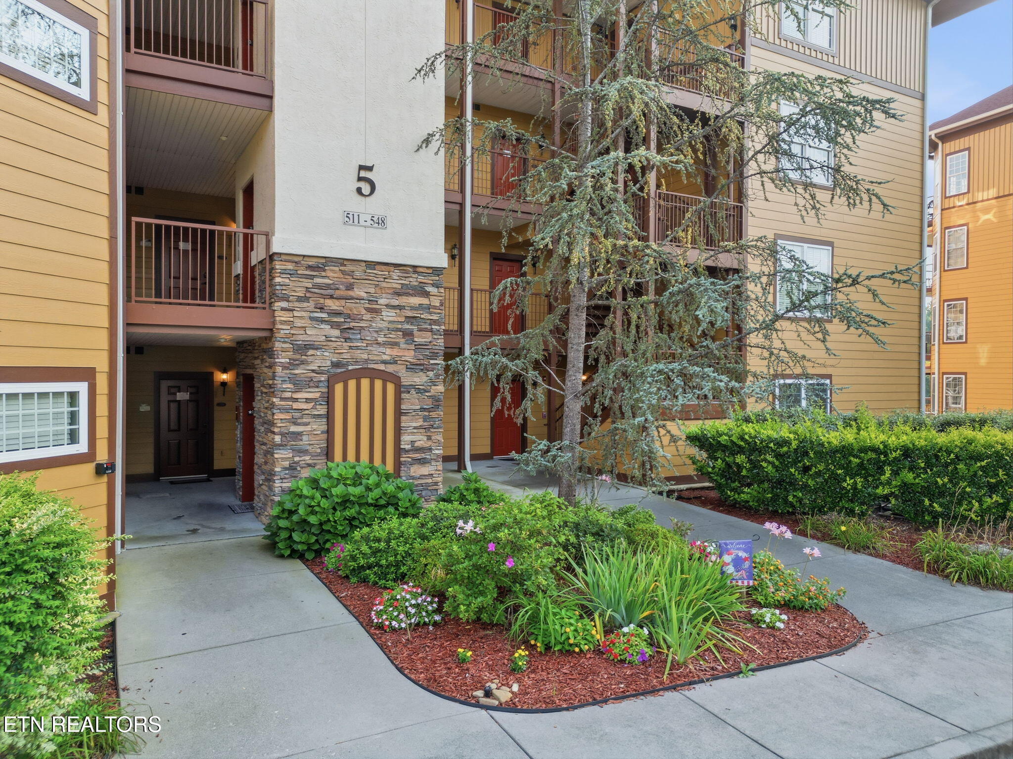 527 River Place Way Sevierville TN 37862
