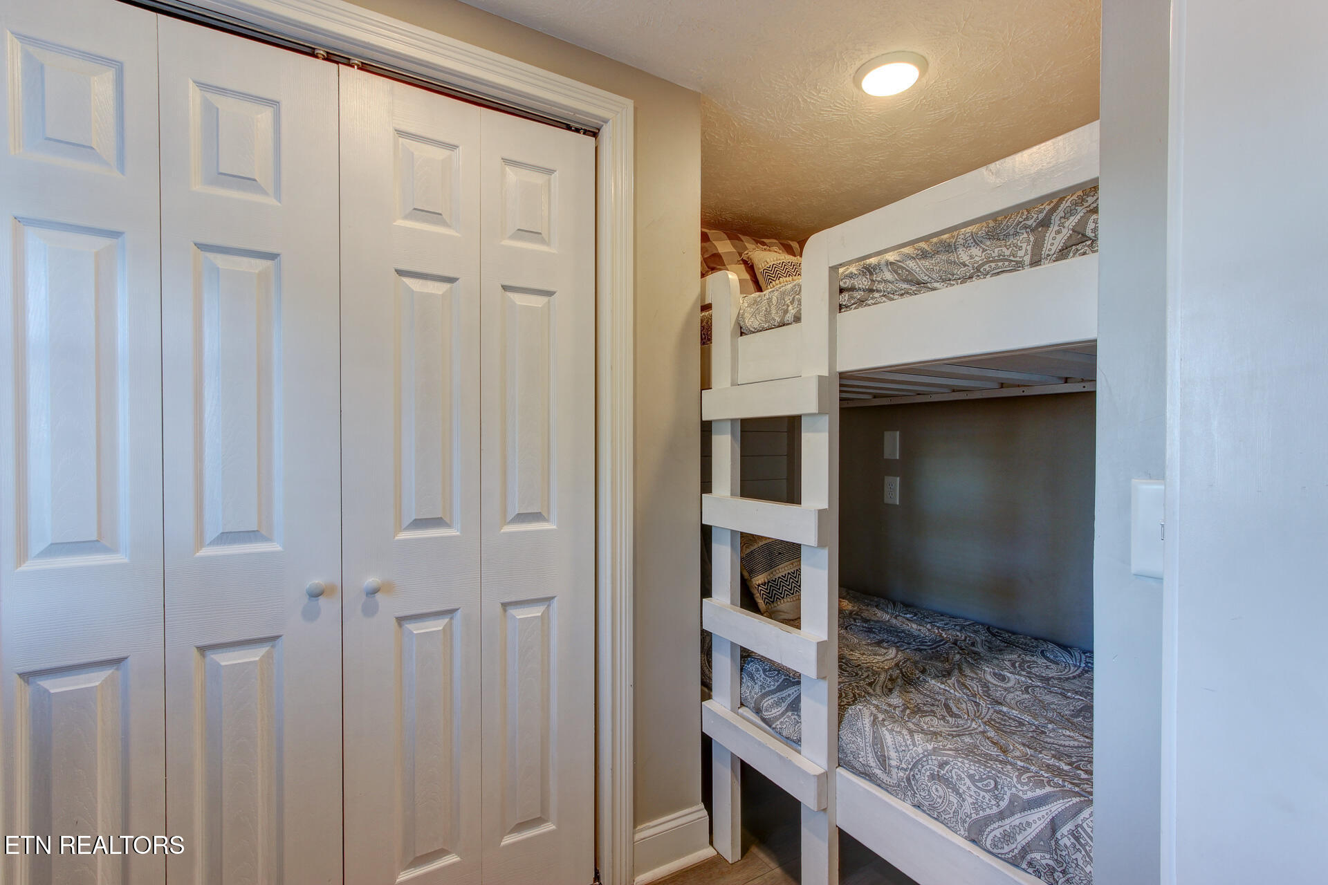 820 Golf View Boulevard Pigeon Forge TN 37863