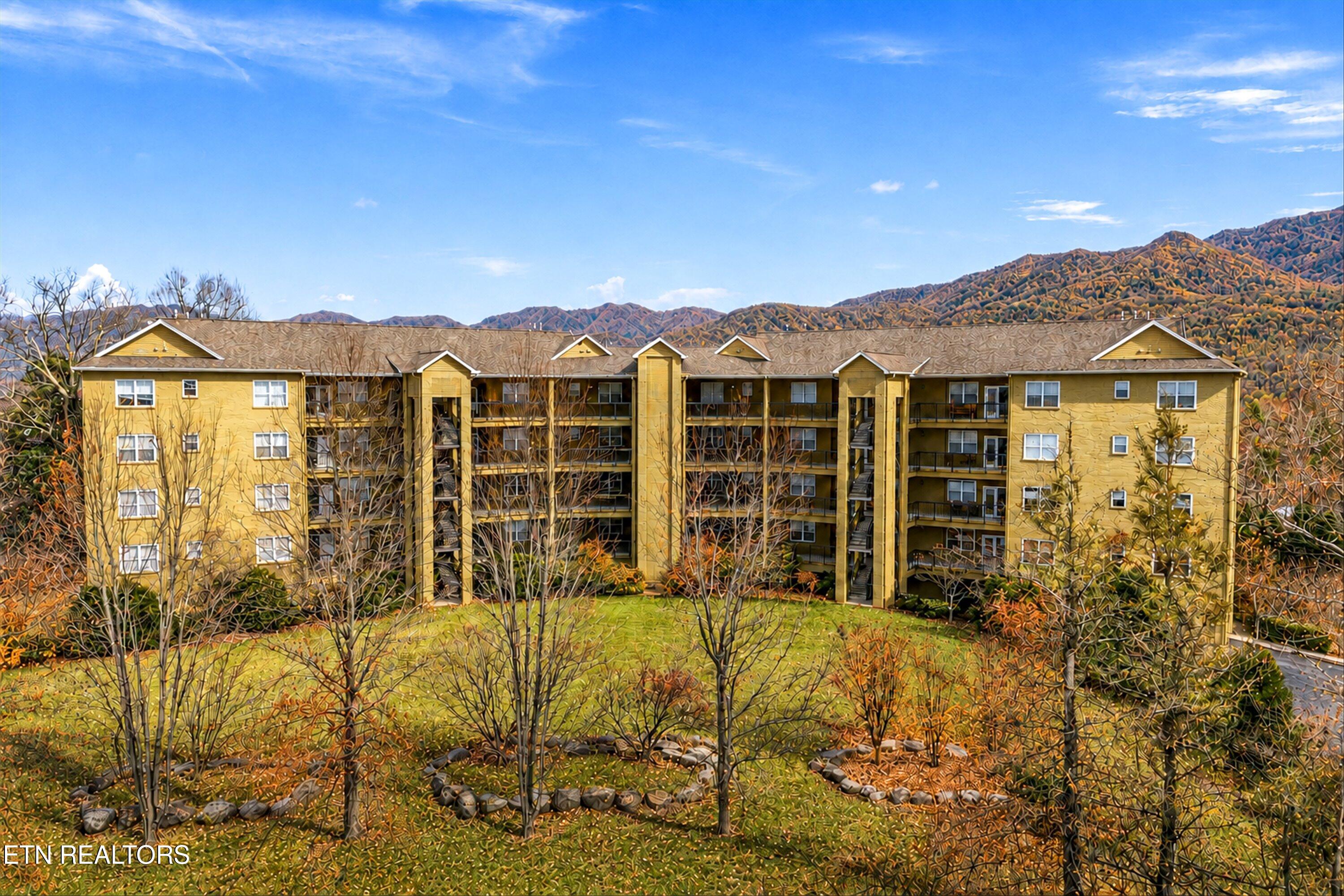 338 Pinnacle View Way Gatlinburg TN 37738