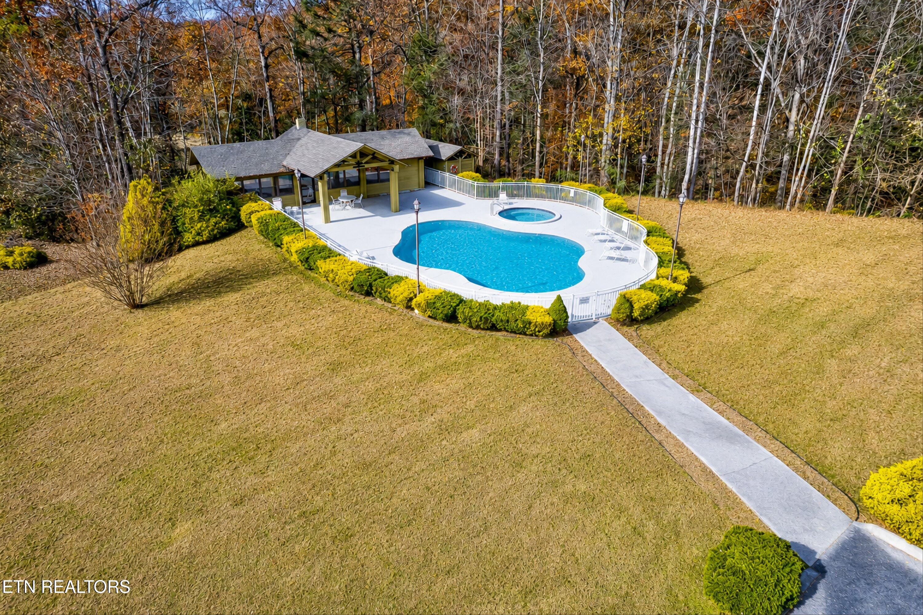 338 Pinnacle View Way Gatlinburg TN 37738